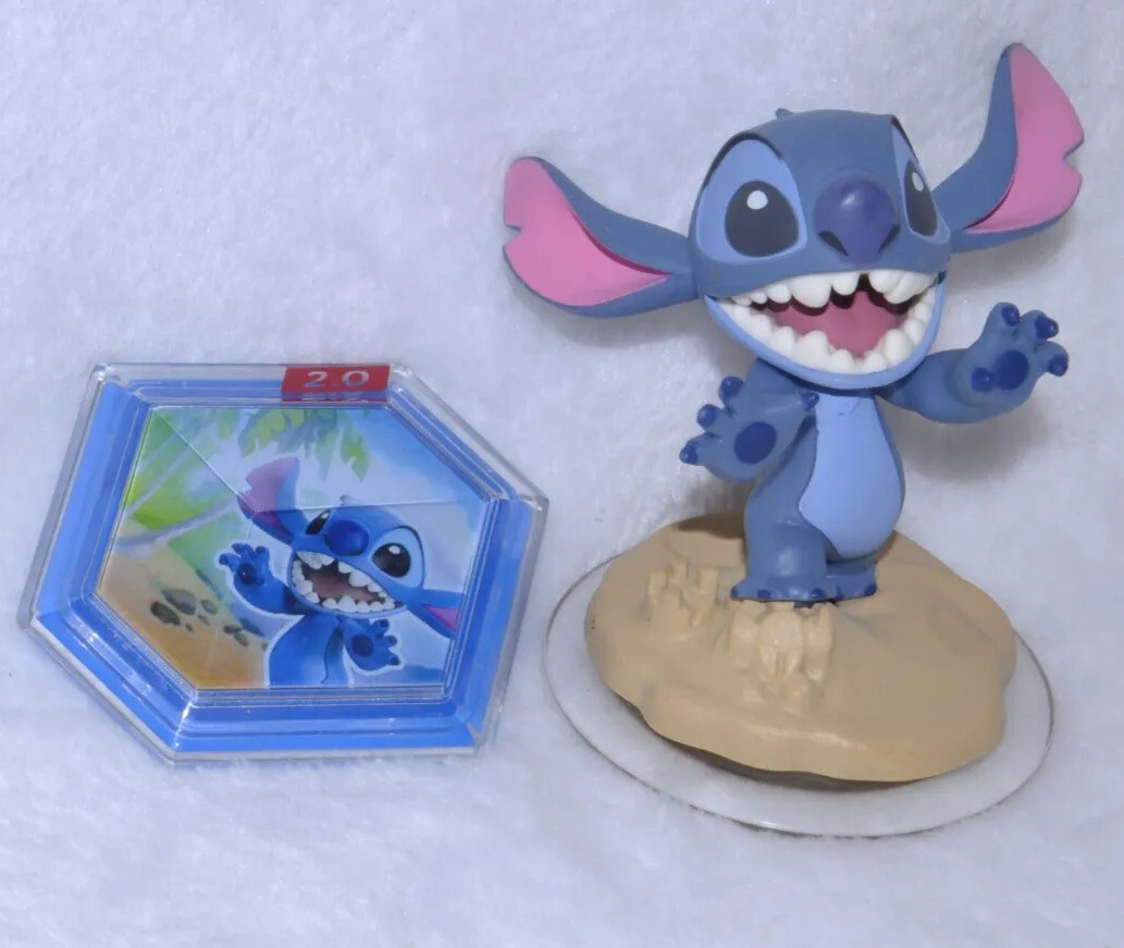 Disney Infinity 2.0 STITCH &- MERIDA Figures with power discs!