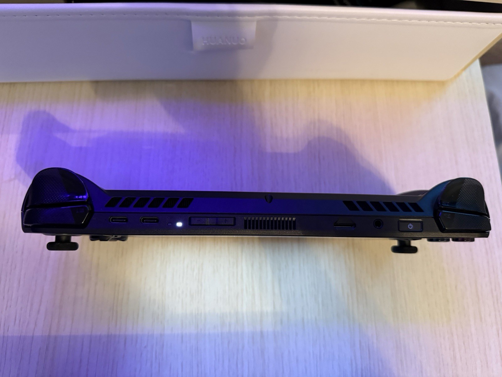 ASUS ROG Ally X (RC72LA) 7” 120 HZ FHD IPS AMD Ryzen Z1 Extreme 24GB RAM 1TB SSD