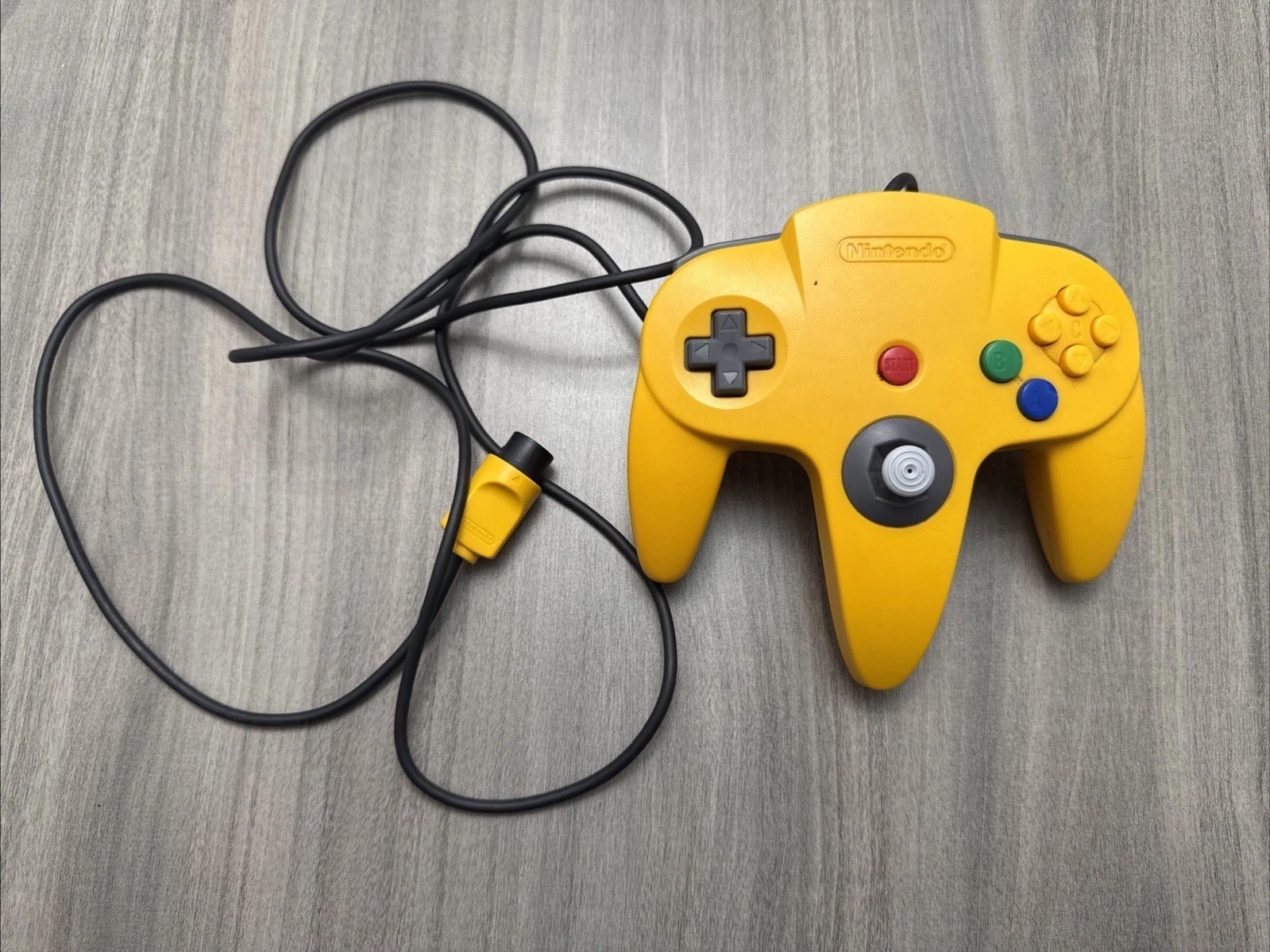 Official Nintendo 64 Controller OEM N64 Color Yellow Stick 10/10 Tested
