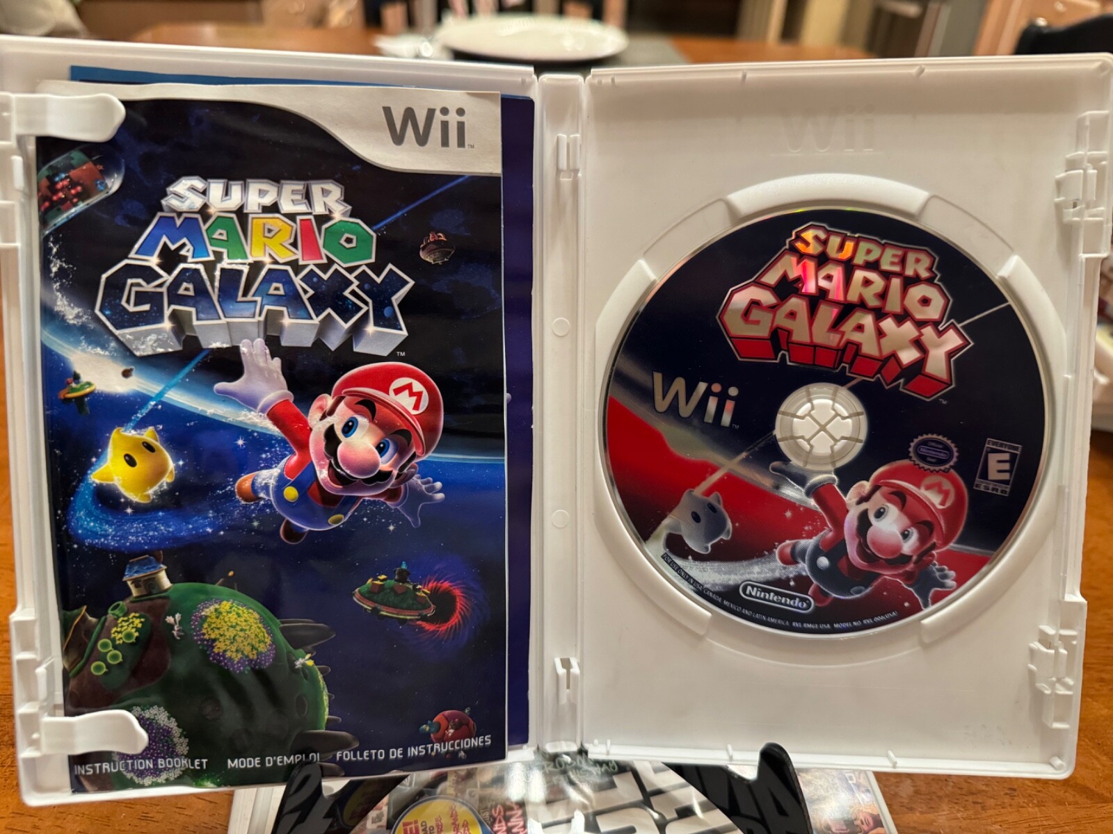2007 Nintendo Wii Super Mario Galaxy With Manual