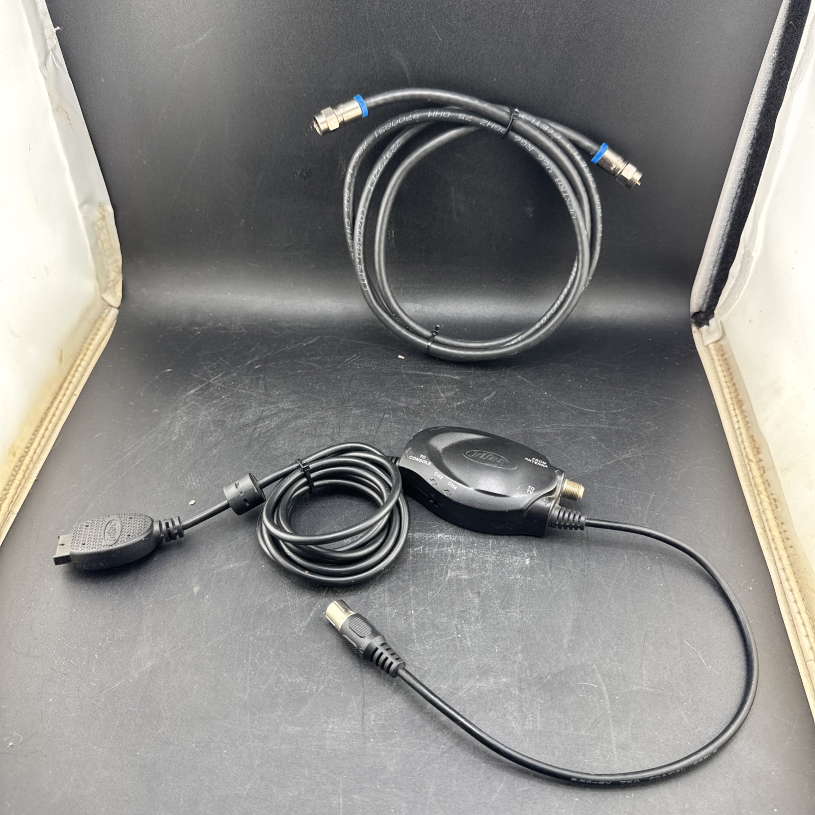Intec Universal RFU Adapter Connects PS2 XBOX Gamecube Console to TV