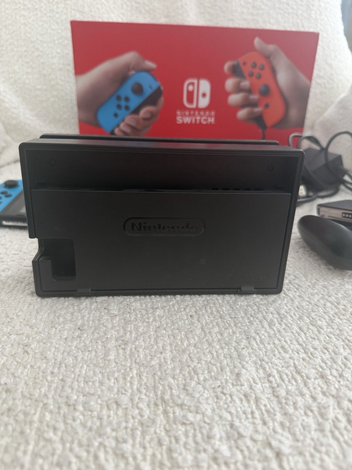 Nintendo Switch 32GB Console Bundle Neon Red/Blue Joy-Con Dock HDMI 1080p
