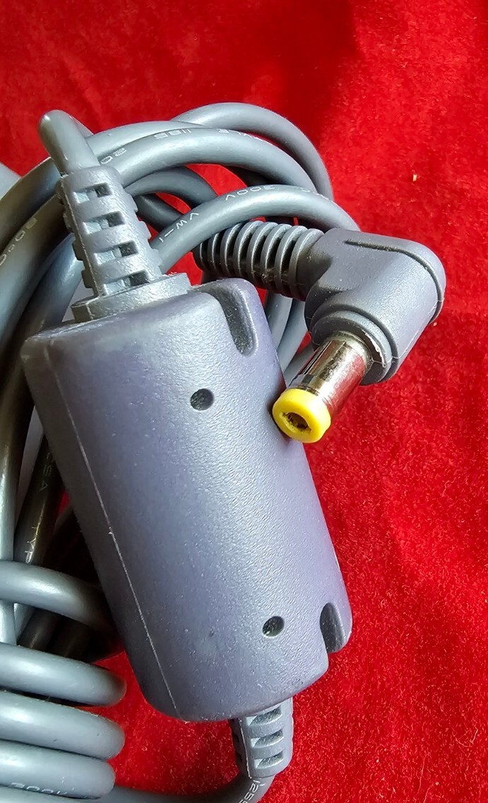 Sony Playstation PS One Video Game Console -Gray Pwr Mem Card TVCable Controller