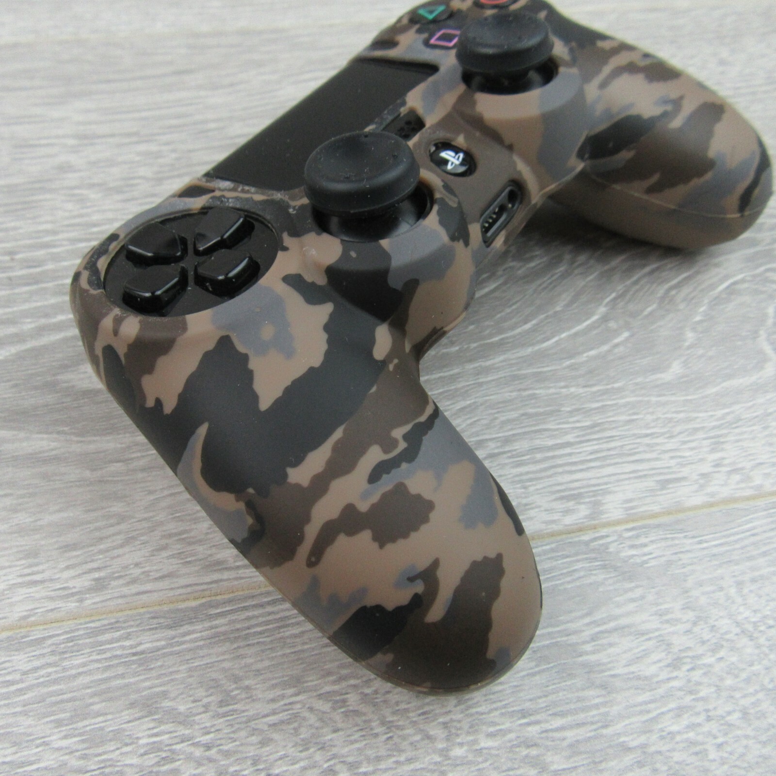 Silicone Grip Brown Camo Non Slip + (8) Thumb Grip Caps For PS4 Controller