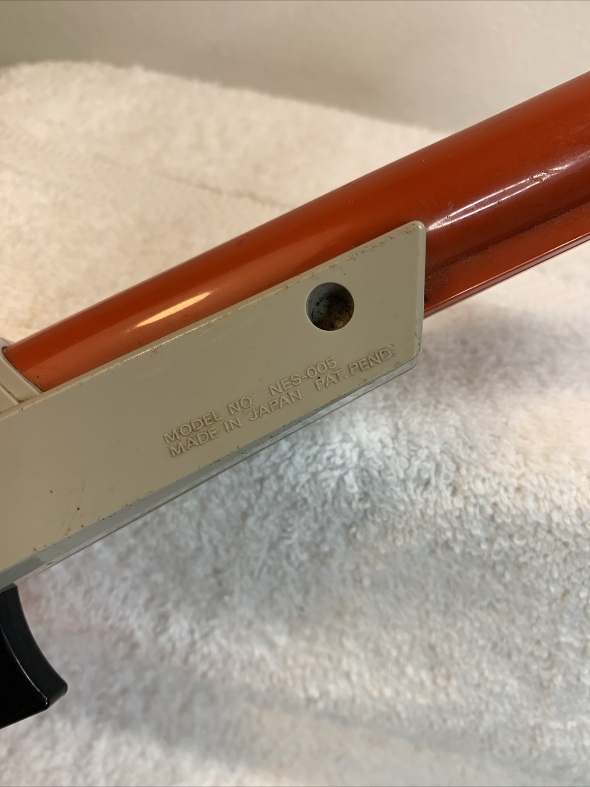Original 1985 Orange Nintendo NES Zapper Gun NES-005 Authentic Untested