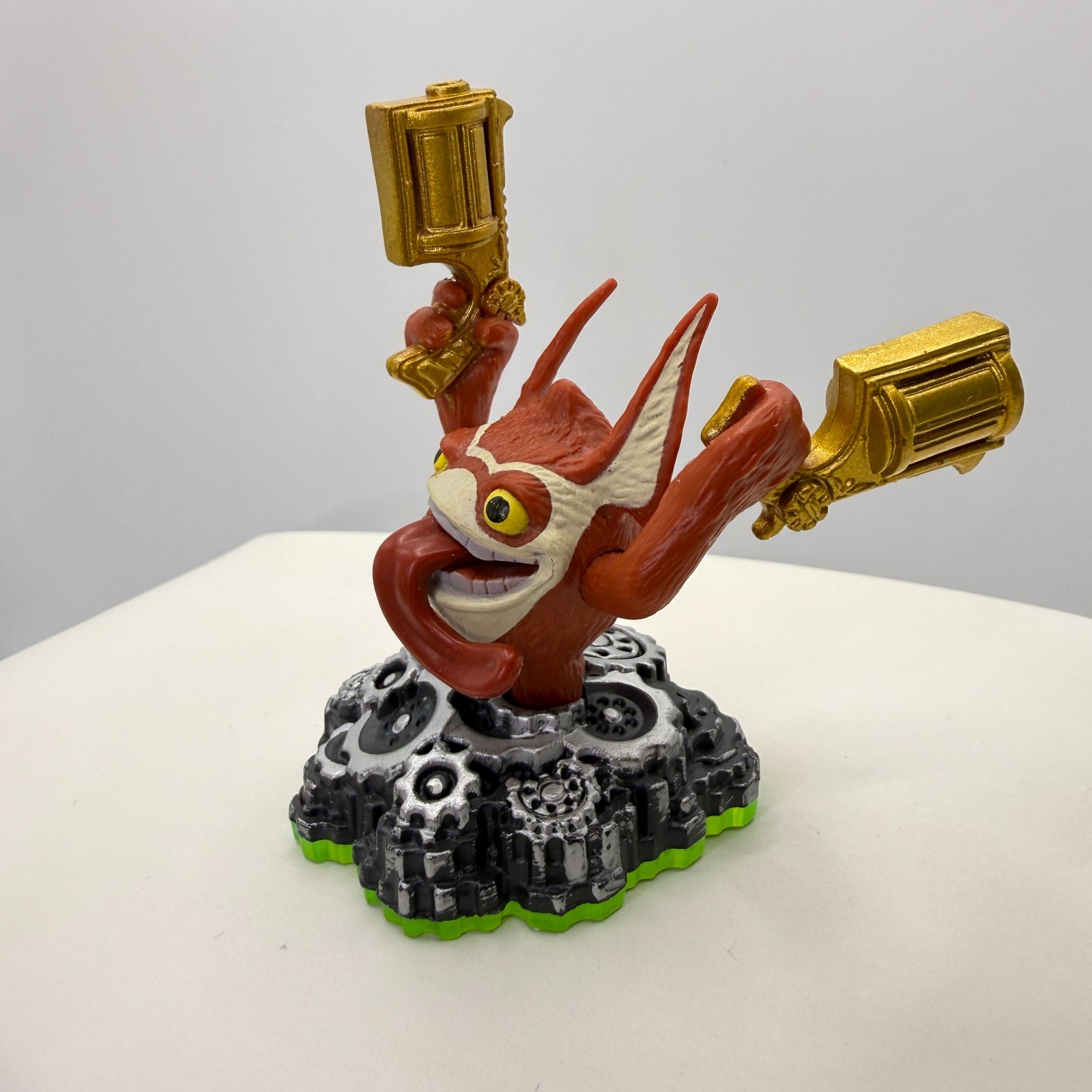 Skylanders Trigger Happy Spyros Adventure Figure Series 1 Green Base