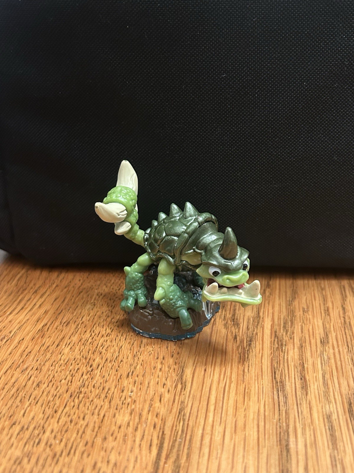 LOW Price Big Skylanders Bundle – FREE Shipping, READ DESCRIPTION.