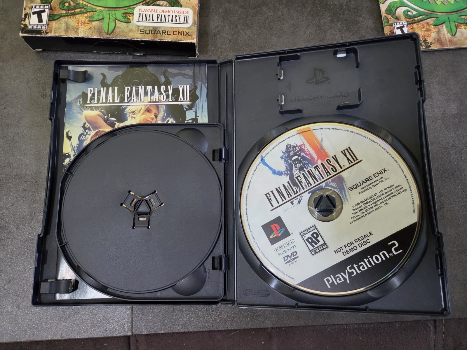 Dragon Quest VIII 8 Journey of the Cursed King (PlayStation 2 PS2) Complete