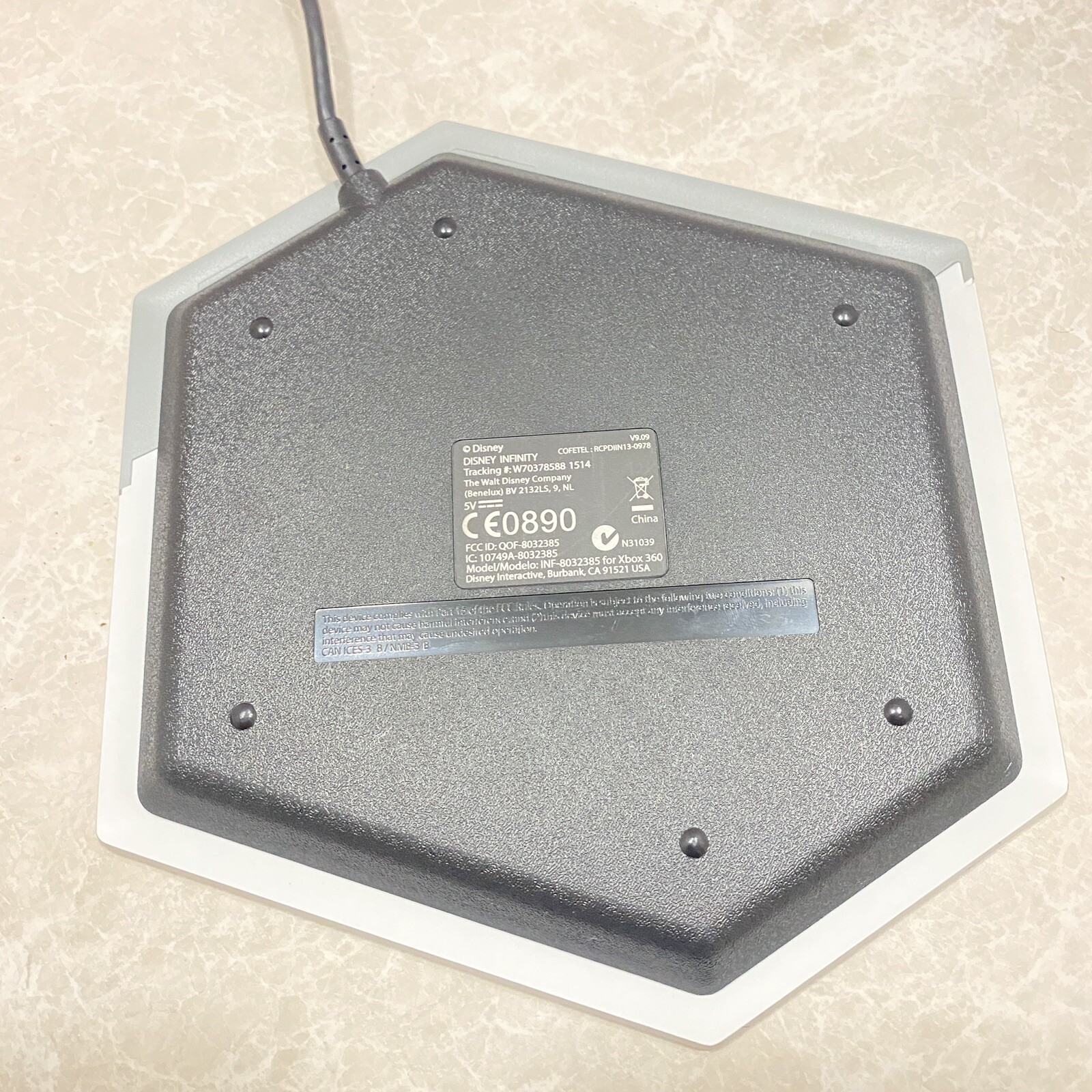 Disney Infinity USB Portal Base Pad Reader Portal Xbox 360 Model INF-8032385