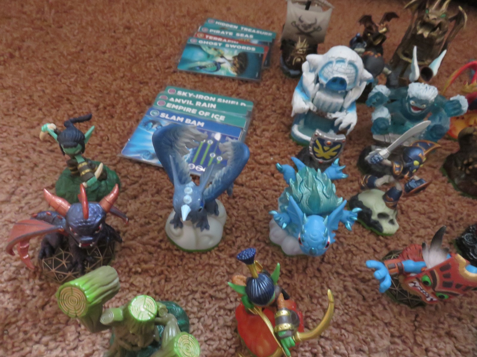 Skylanders Spyro’s Adventure Game Figure Lot of 32. Includes 3 sets. 18 w Cards
