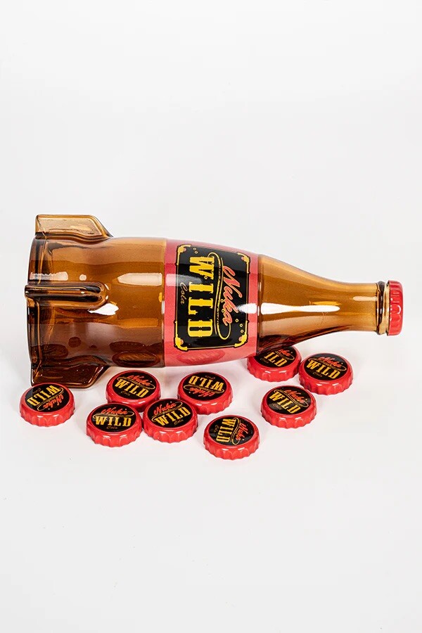Bethesda Fallout Nuka Cola Wild Glass Rocket Bottle +10 Caps Replica IN HAND USA