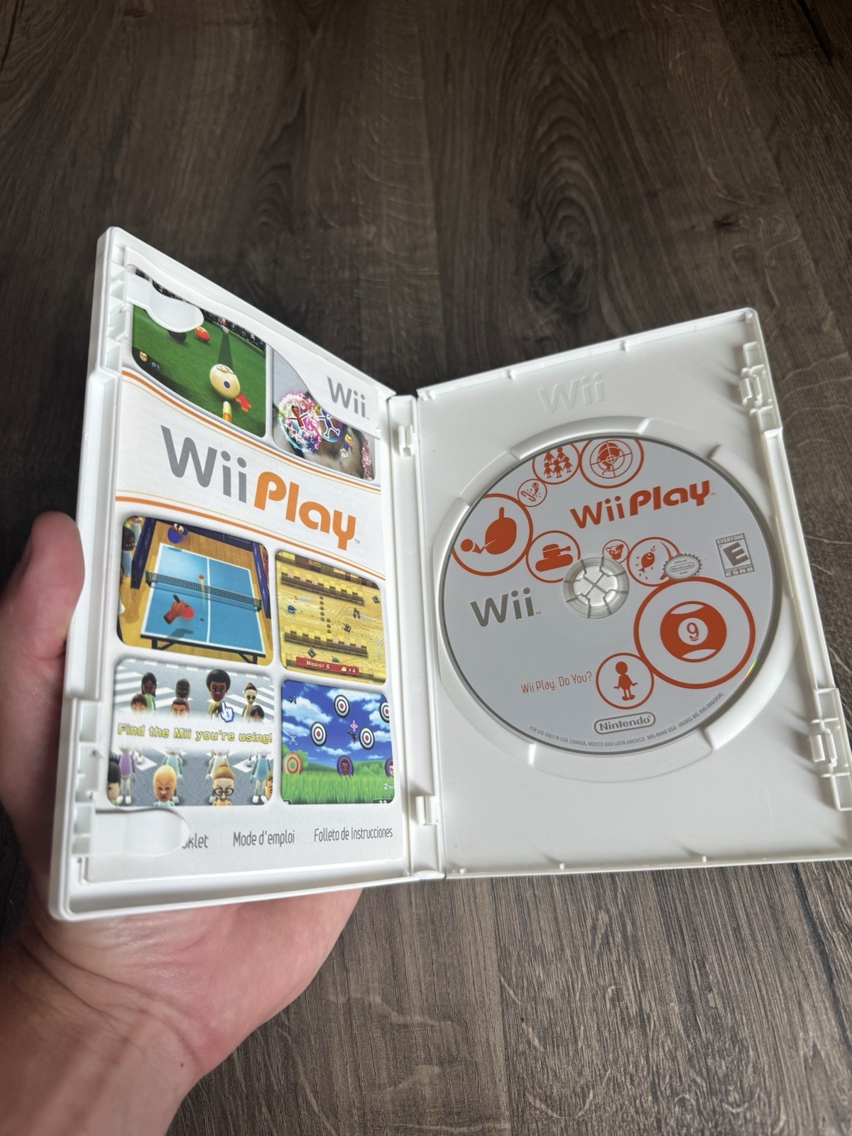 Wii Play Nintendo Game CIB Complete Tested Works