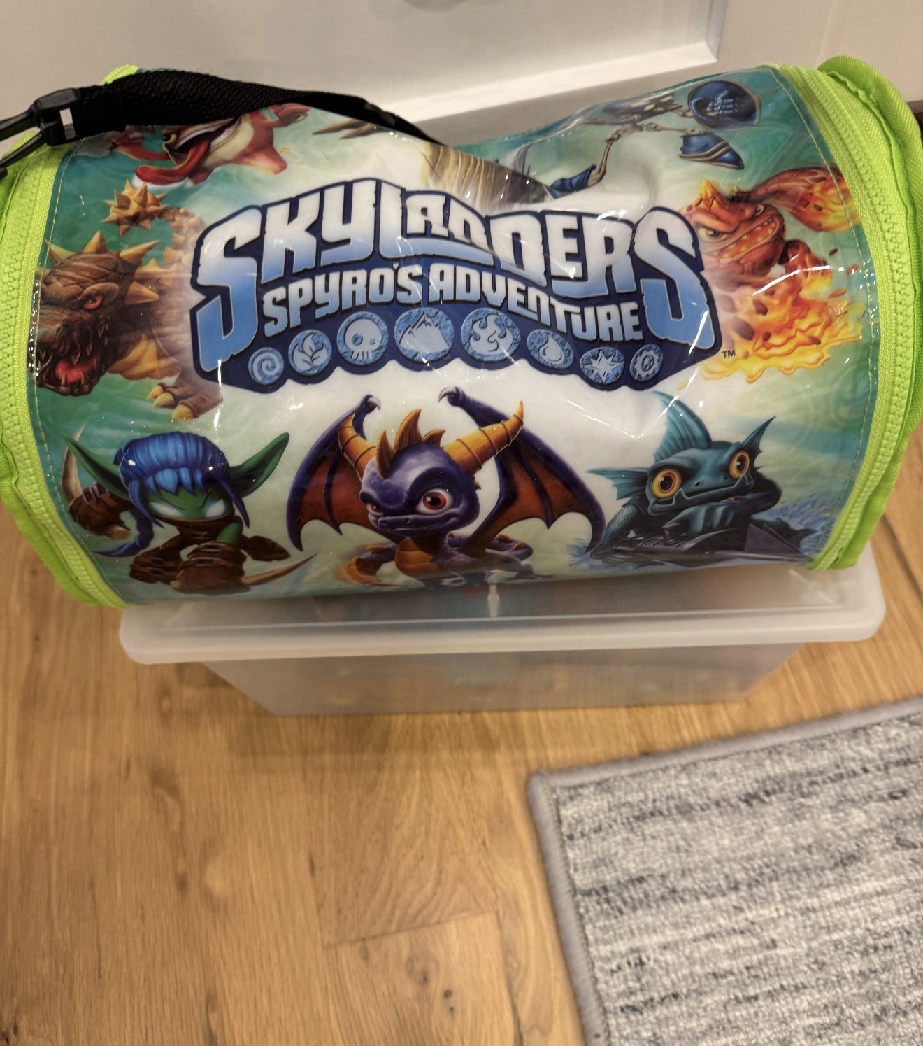 HUGE Skylanders Lot 88 figures & Crystals & BAG