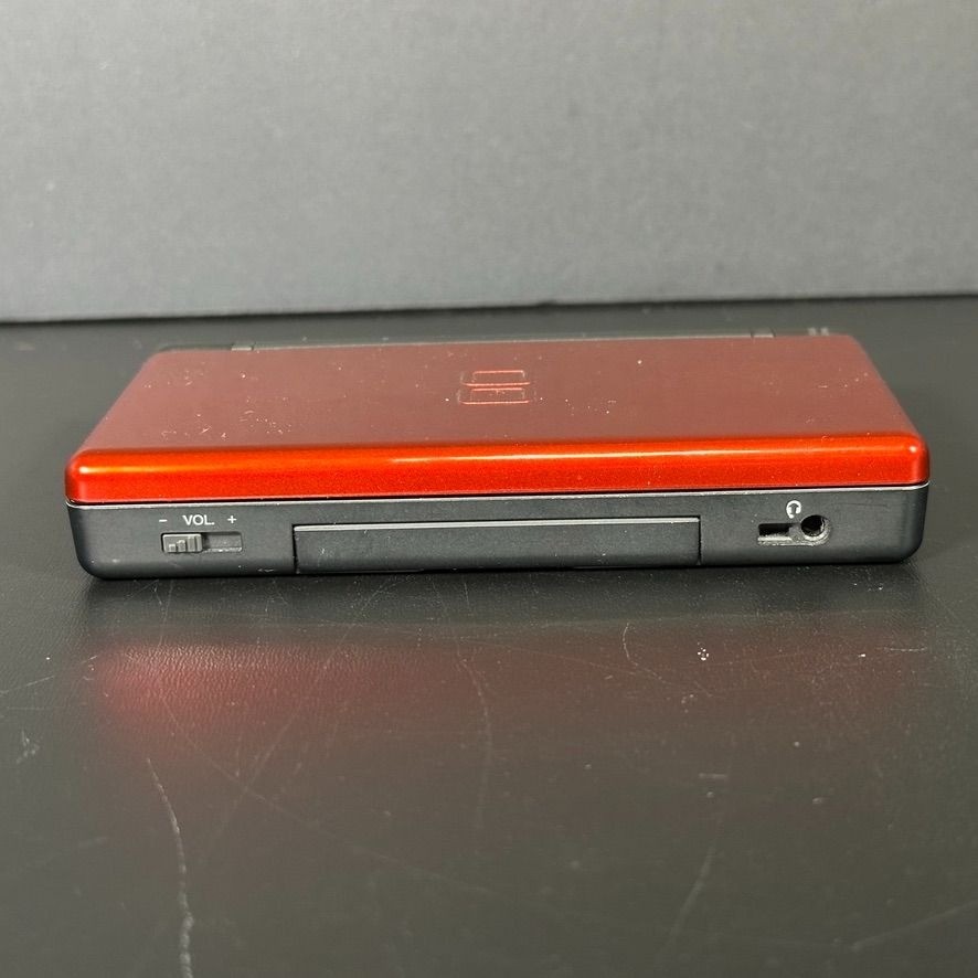 Nintendo DS Lite Handheld Gaming Console Crimson Red w Black TESTED & WORKING