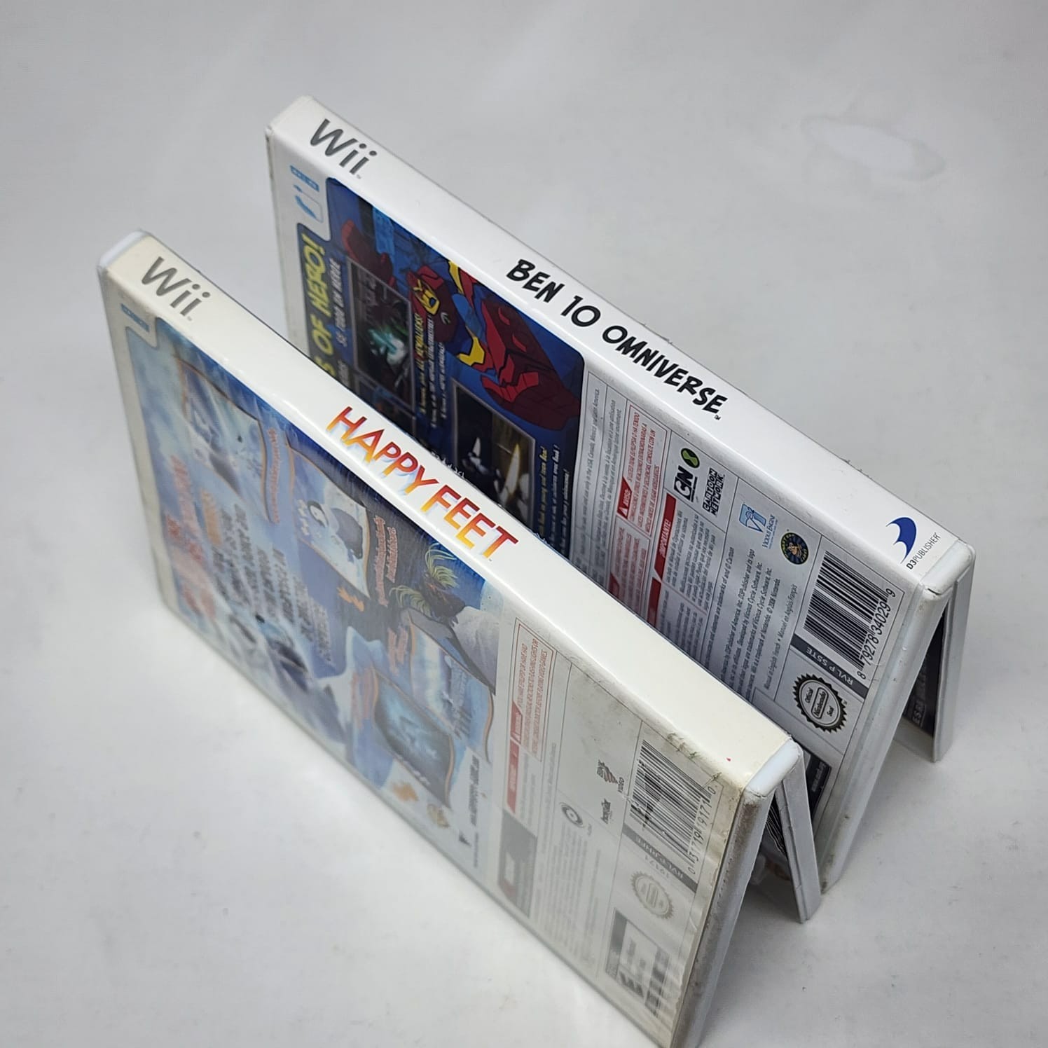 White Nintendo Wii + OEM Wii-Mote & Nunchuck + 2 Games – Tested