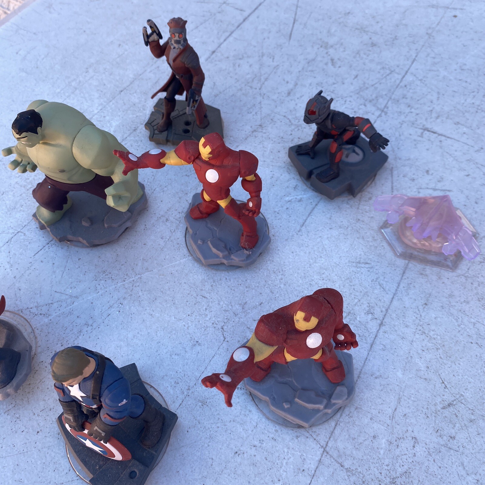 Disney Infinity 2.0 Marvel Lot of 8 Captain America Hulk Thor Iron Man
