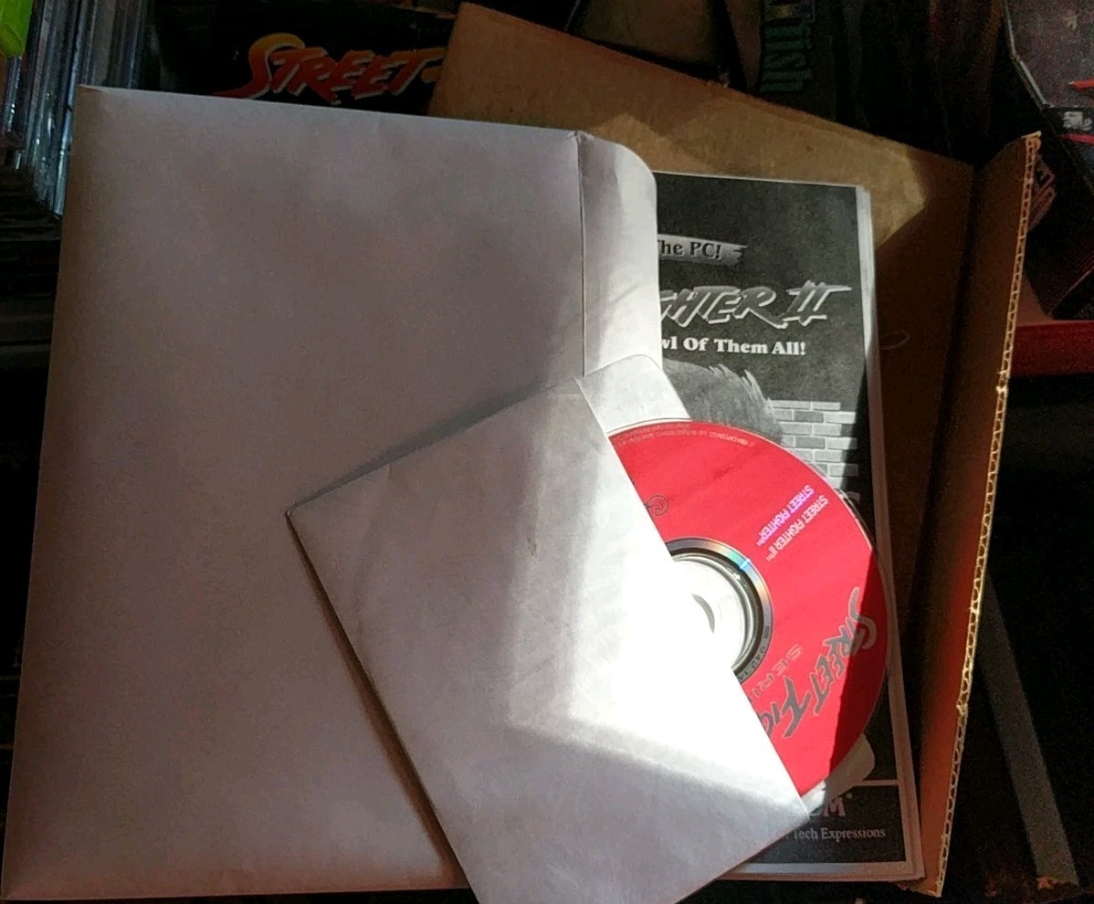 Rare Street Fighter Series Big Box CD Rom Megaman 1 & 3 Collectable