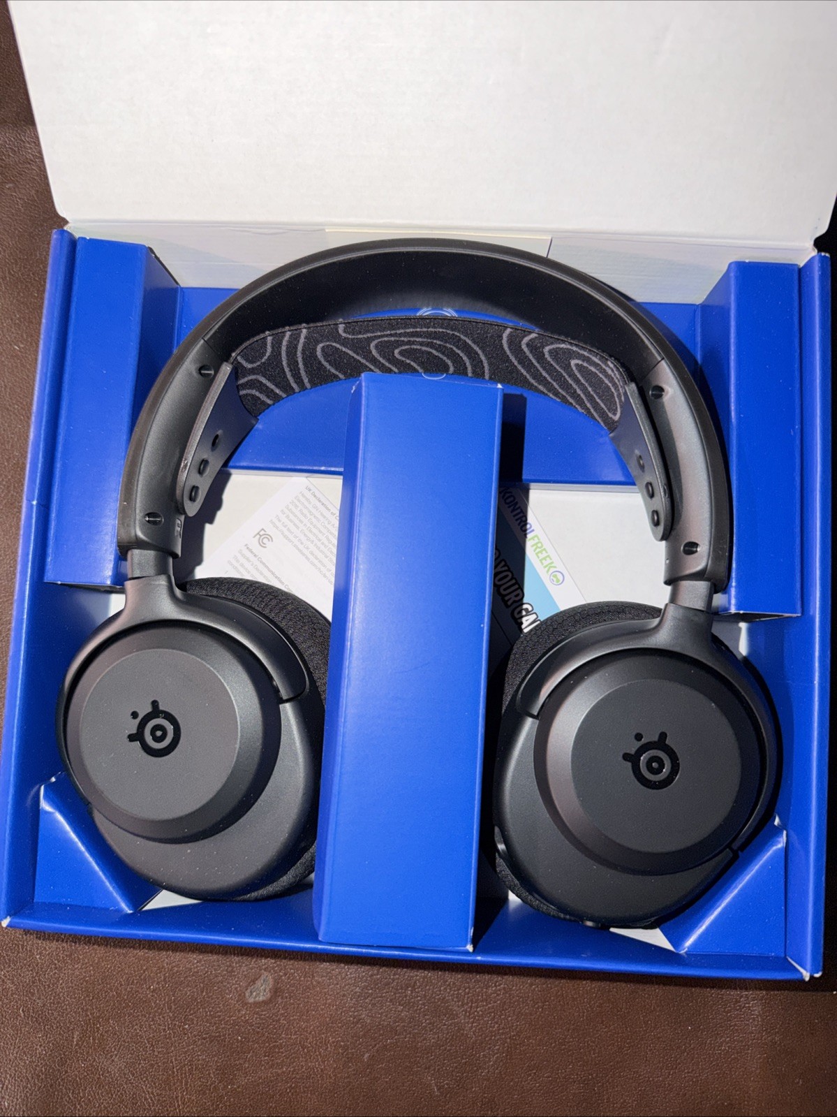 SteelSeries Arctis Nova 3P Wireless Gaming Headset Black PlayStation Never Used
