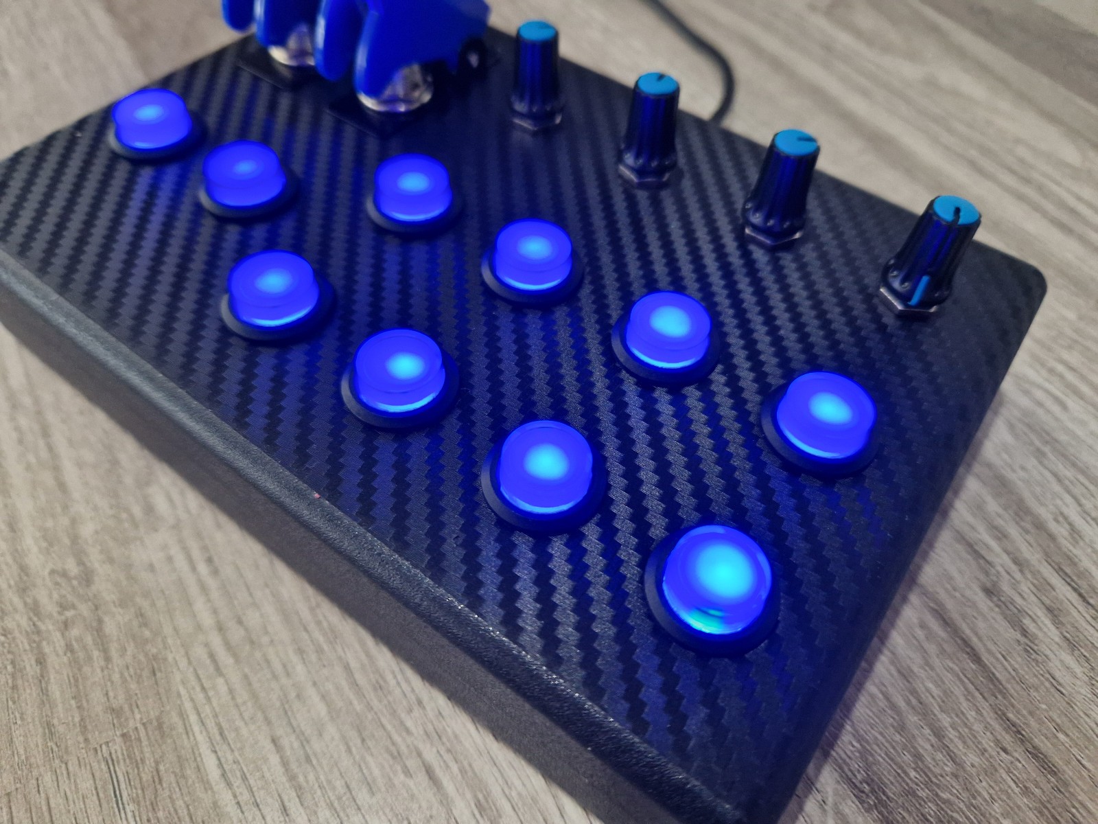 Button Box for PC/consoles sim racing/flight sim/ets2/farm sim, BLUE LEDS