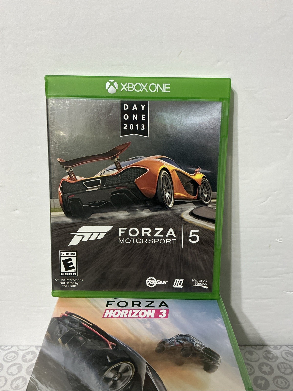 Lot of 10 Xbox One Games – PAC Man – Forza 2,3,5 & 7 – WWE 18 – Plus More!