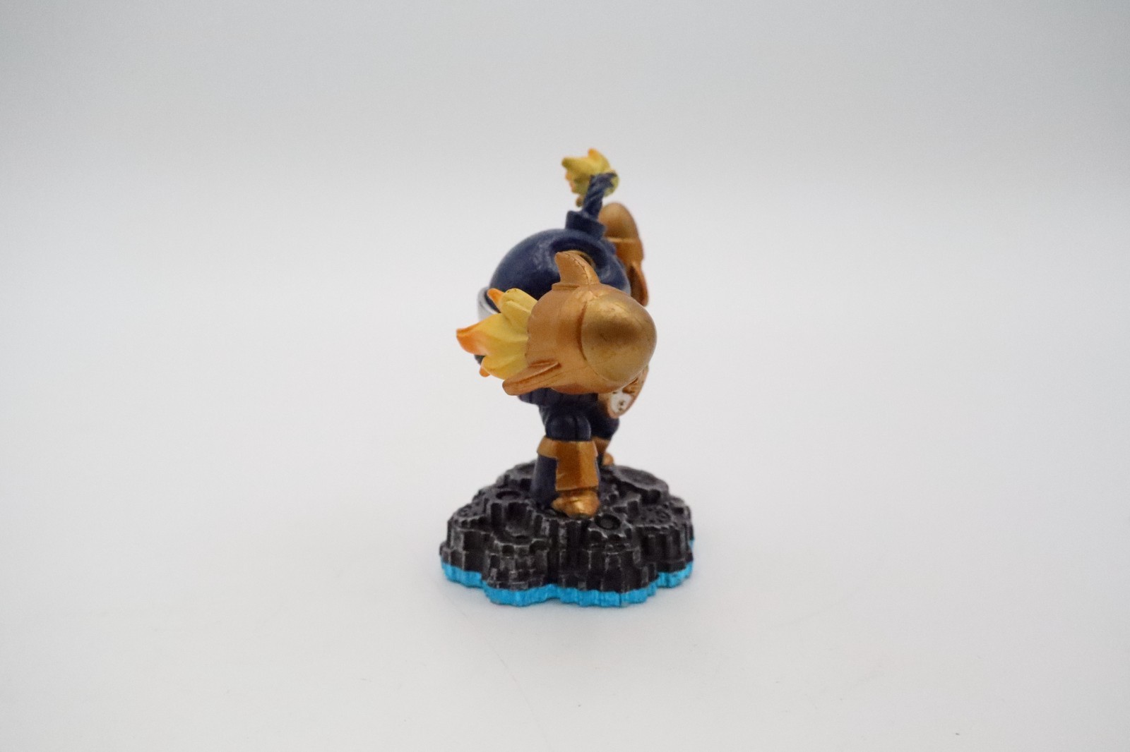 Skylanders Swap Force Countdown Tech Element Figure 2013 Activision Loose Toy