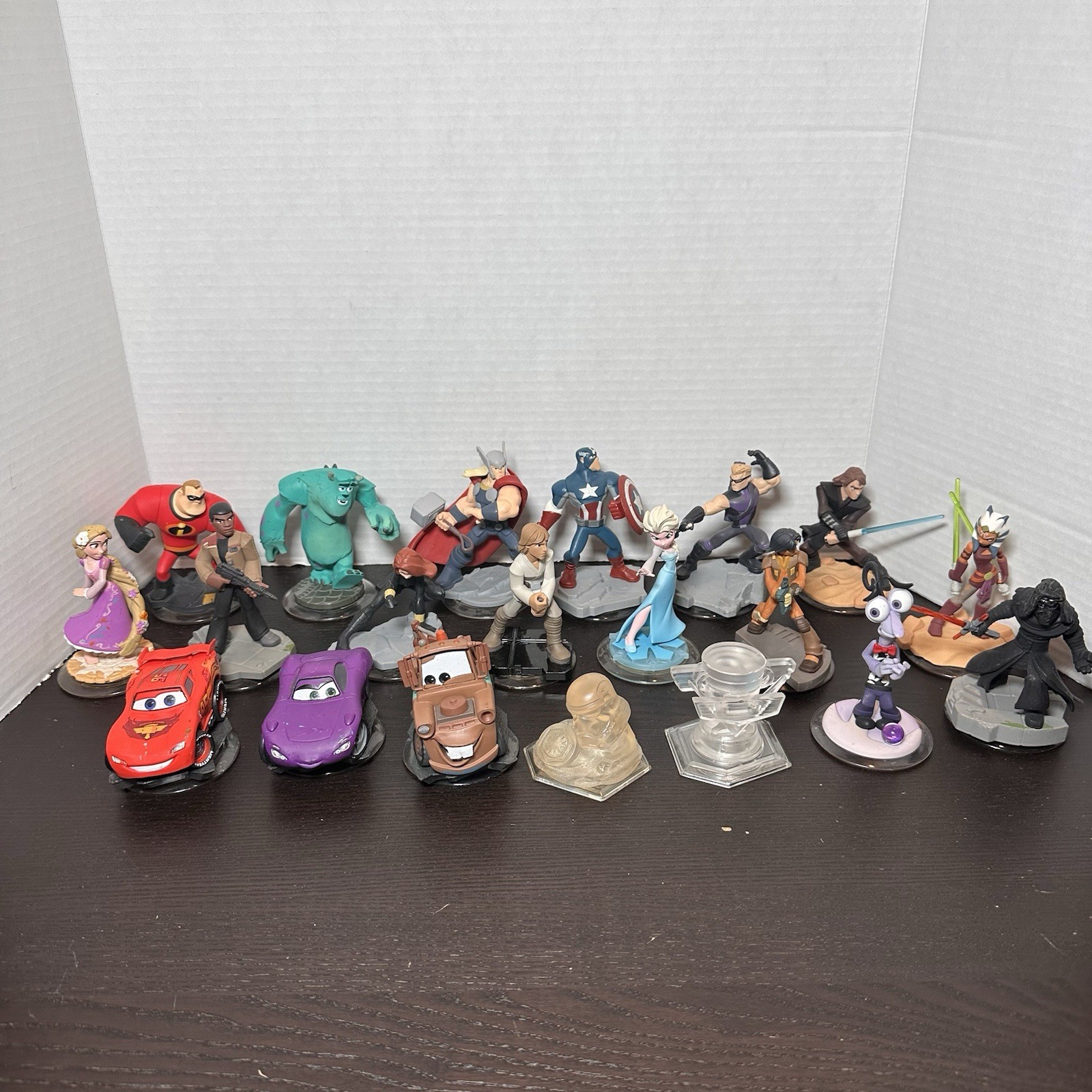 Disney Infinity Figures And Levels Marvel Star Wars & More