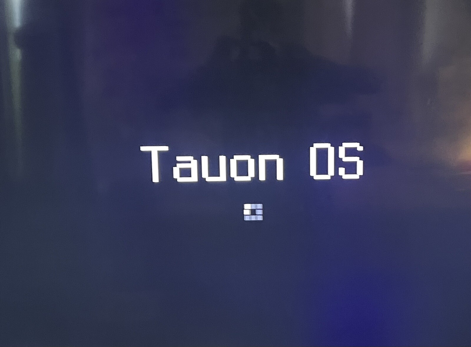 Tauon PC-1 Quad-core SoC 1Ghz 8GB SLC NAND RAM 1GB TauonOS Kids friendly game PC