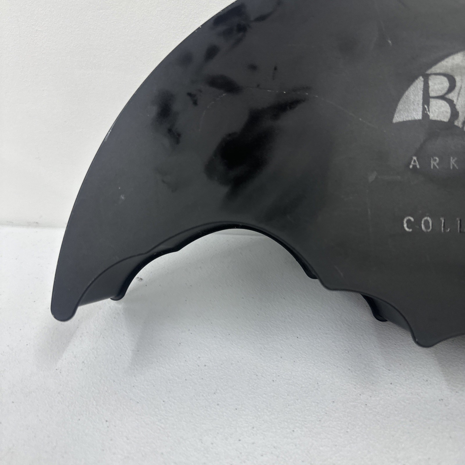 Batman Arkham Asylum Collectors Edition Wing Case, Batarang, Book No Game Wear