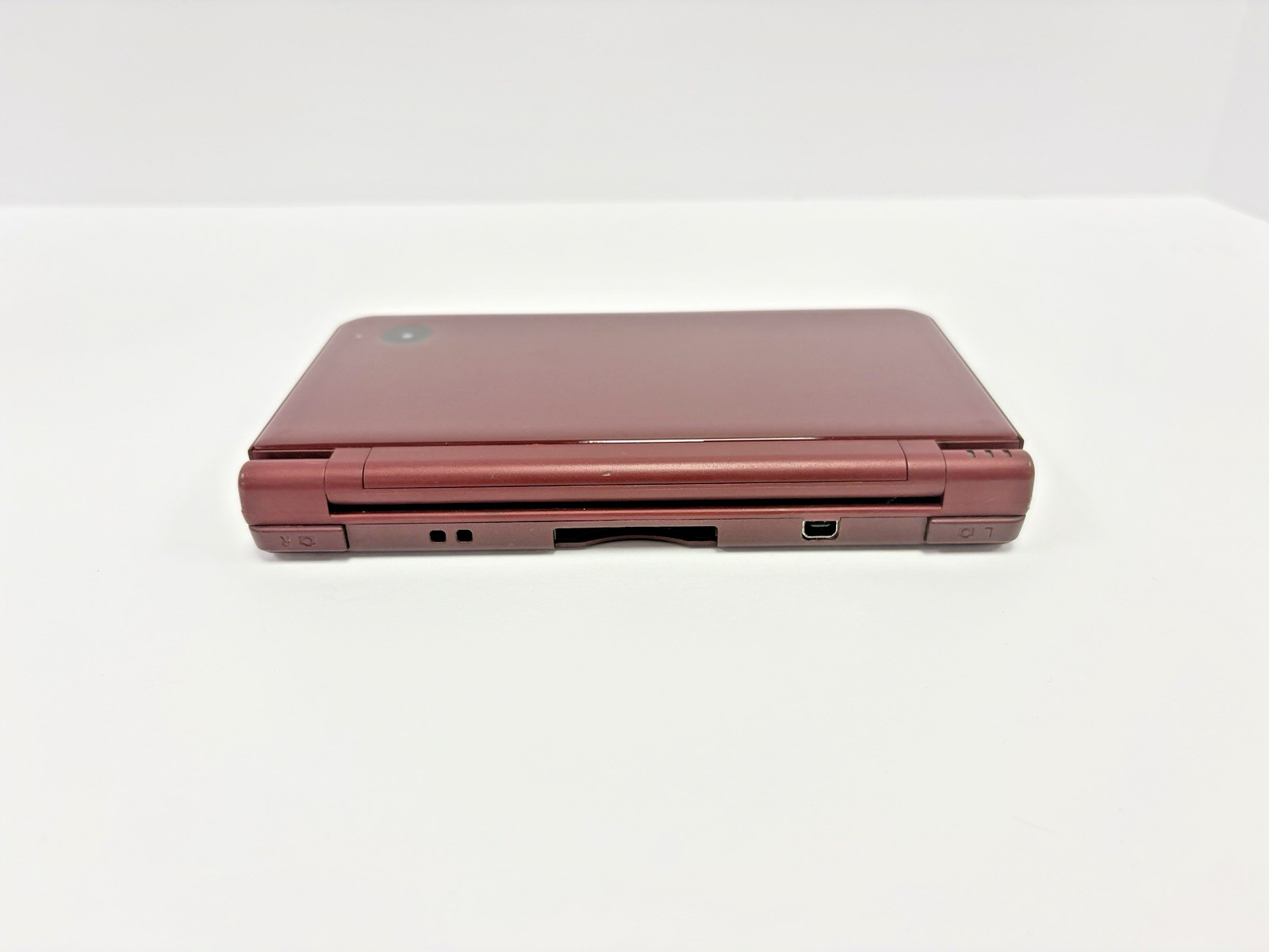 Nintendo DSi XL Handheld – Burgundy