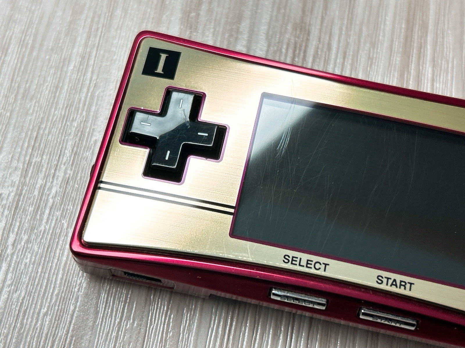 Nintendo GameBoy Micro 20th Anniversary Edition Famicom w/ Charger – Excellent