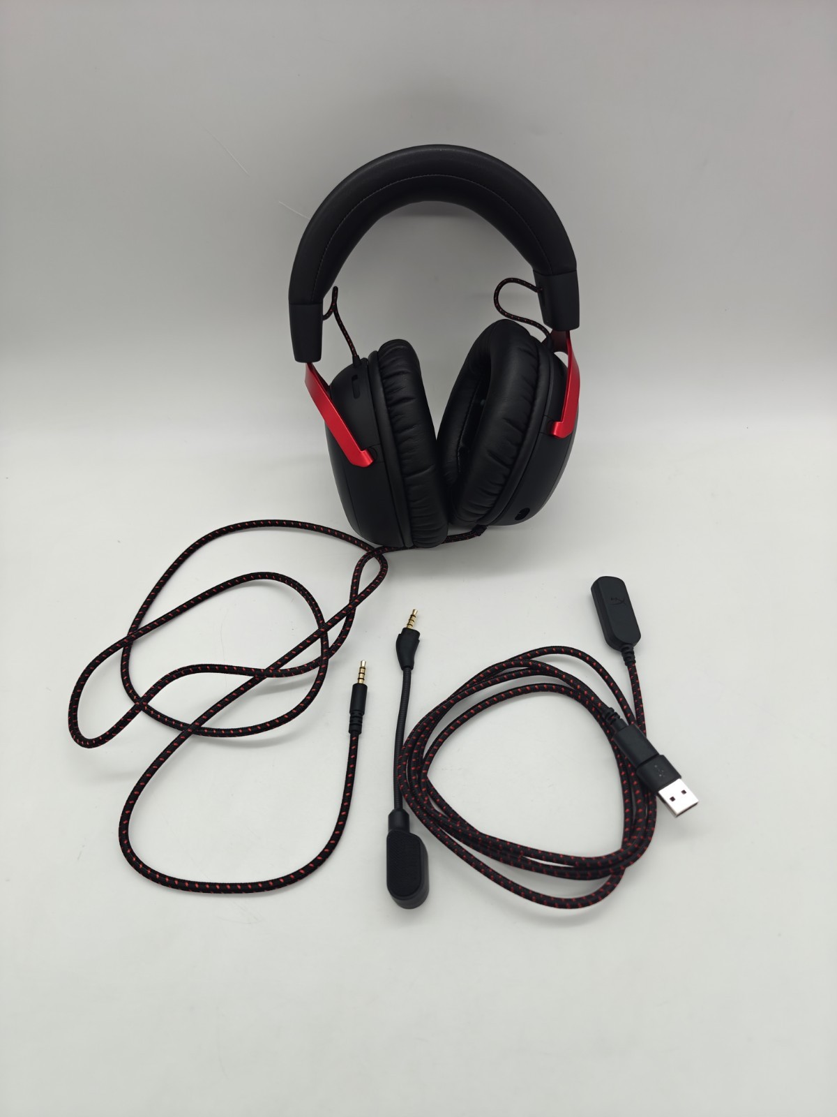 HyperX Cloud III Wired Gaming Headset 53mm Drivers DTS USB-C 3.5mm Black/Red