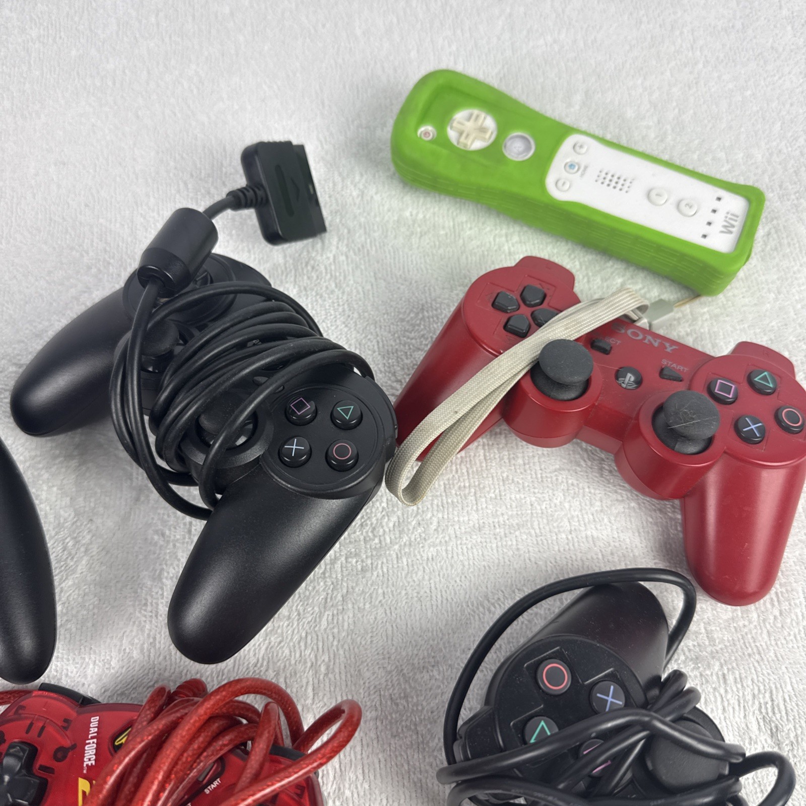 Lot of Playstation, Nintendo, Microsoft Controllers- FOR PARTS Or REPAIRS 🔥🔥