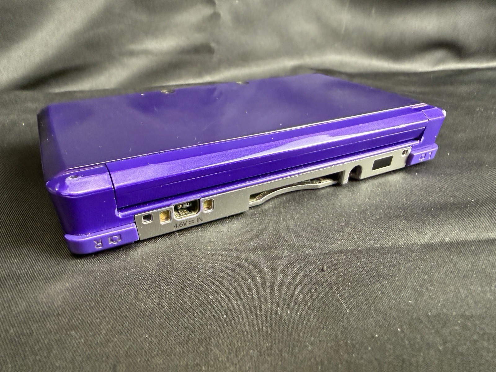 US VERSION Nintendo 3DS Handheld Console Midnight Purple System CTR-001