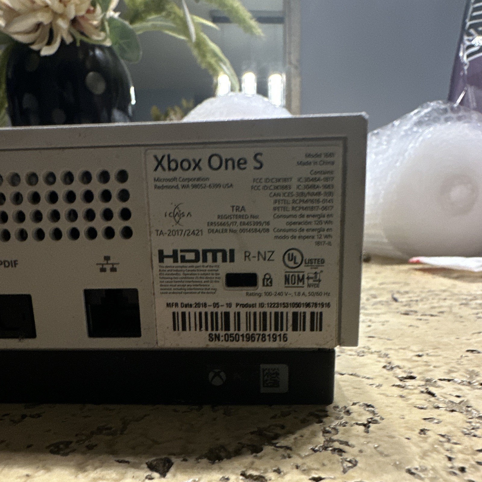 Microsoft Xbox One S 500GB White Console 4K UHD Wi-Fi HDMI USB-A Model 1681