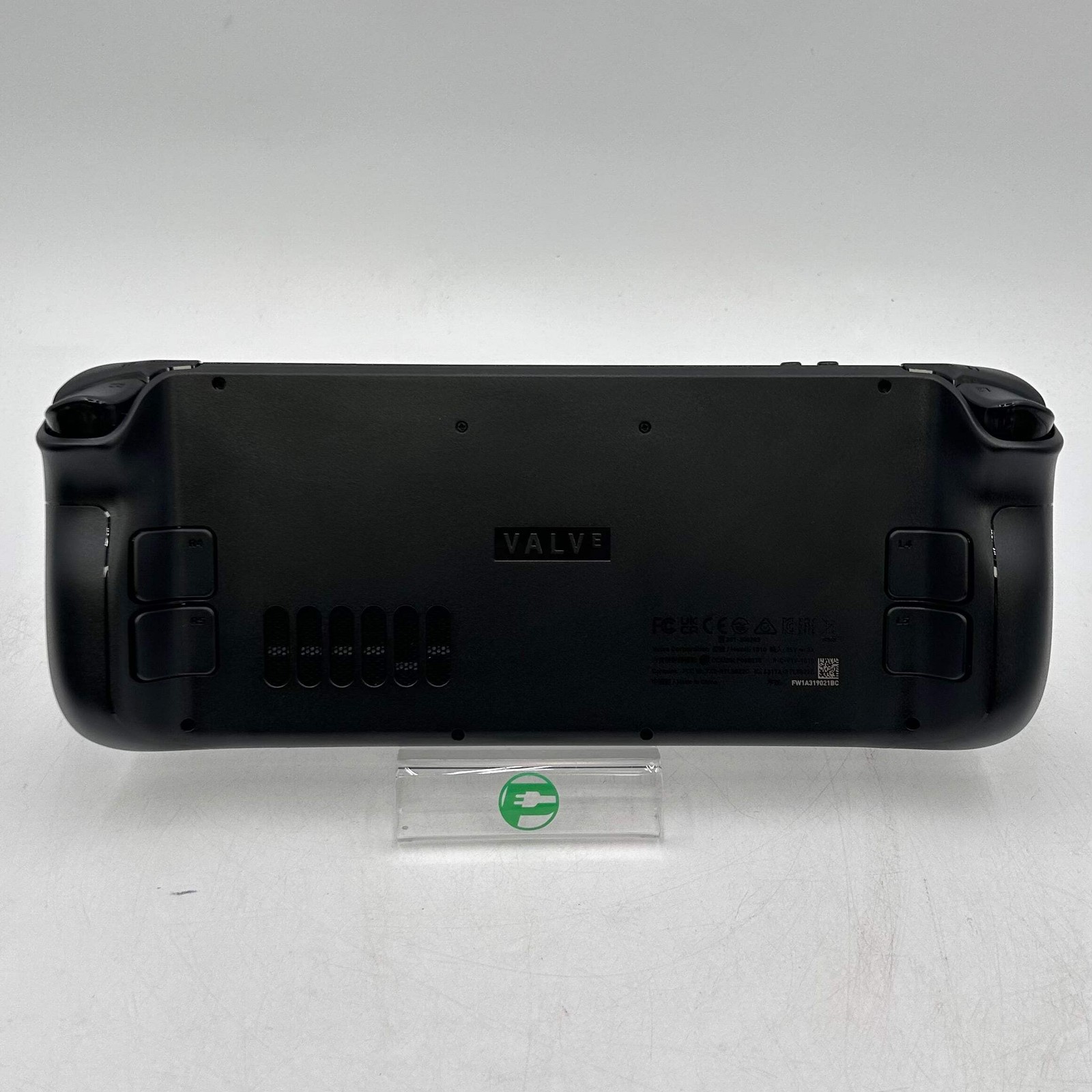 Valve Steam Deck 7″ AMD 7nm Ryzen APU 16GB RAM 256GB Black 1010