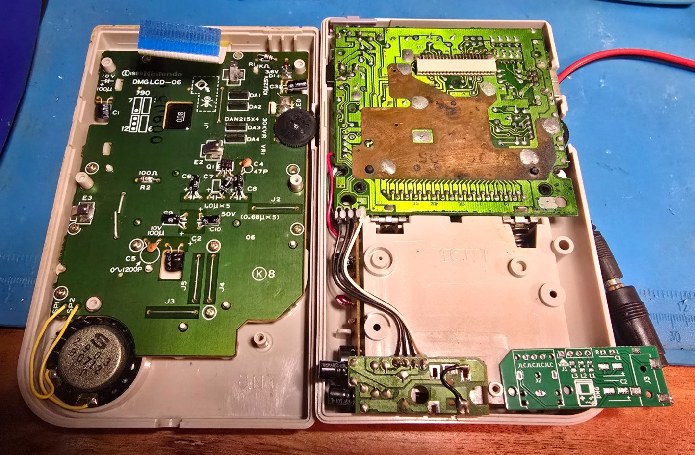 Fix Your Gameboy Audio! DMG-01 Headphone Jack Replacement PCB – PRO VERSION!