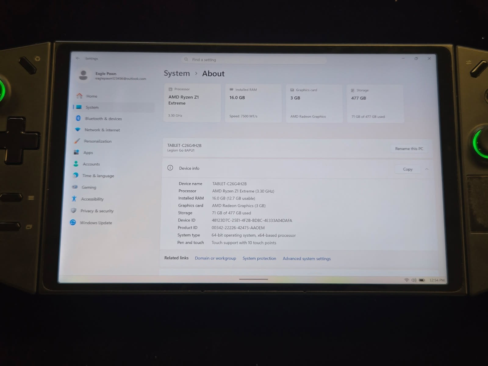 Lenovo Legion Go 8APU1 8.8″ Ryzen Z1 Extreme 16GB 512gb Handheld with Case