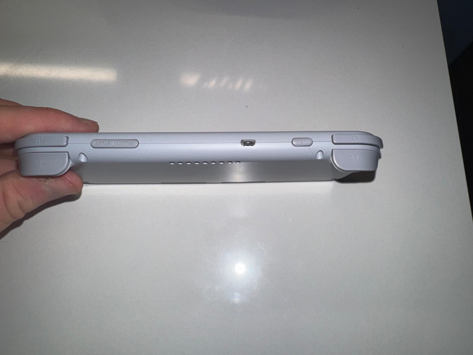 Retroid Pocket 3 plus w/ Official Grip, two different cases, extras (Very Good)