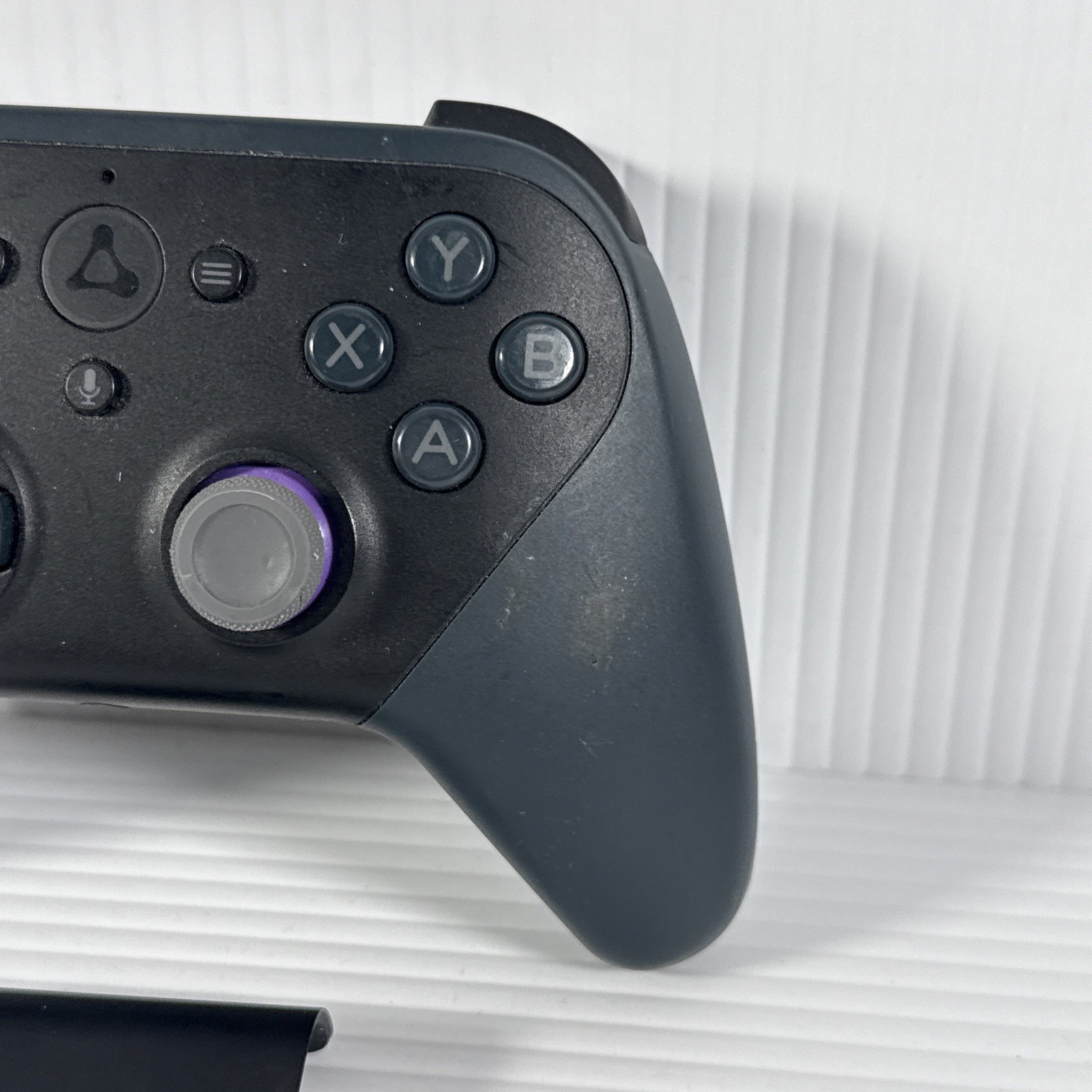 Amazon T28B69 Luna Multi Platform Wireless Gaming Controller Black Pre Owned