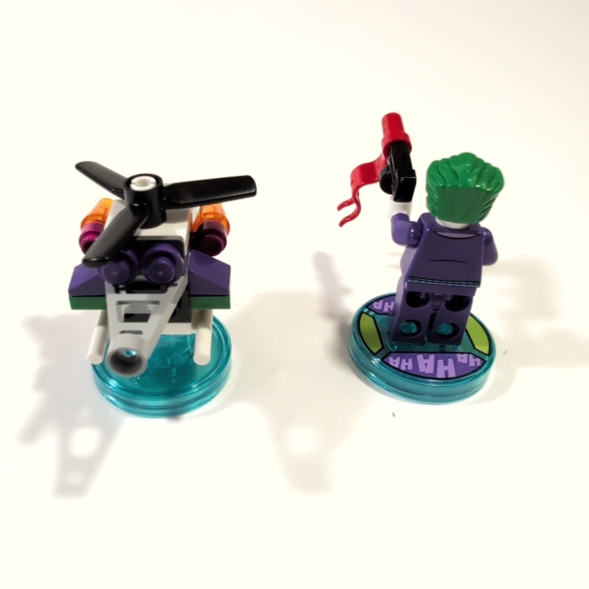 LEGO Dimensions DC Villains Joker & Harley Quinn Team with Vehicle & Helicopter