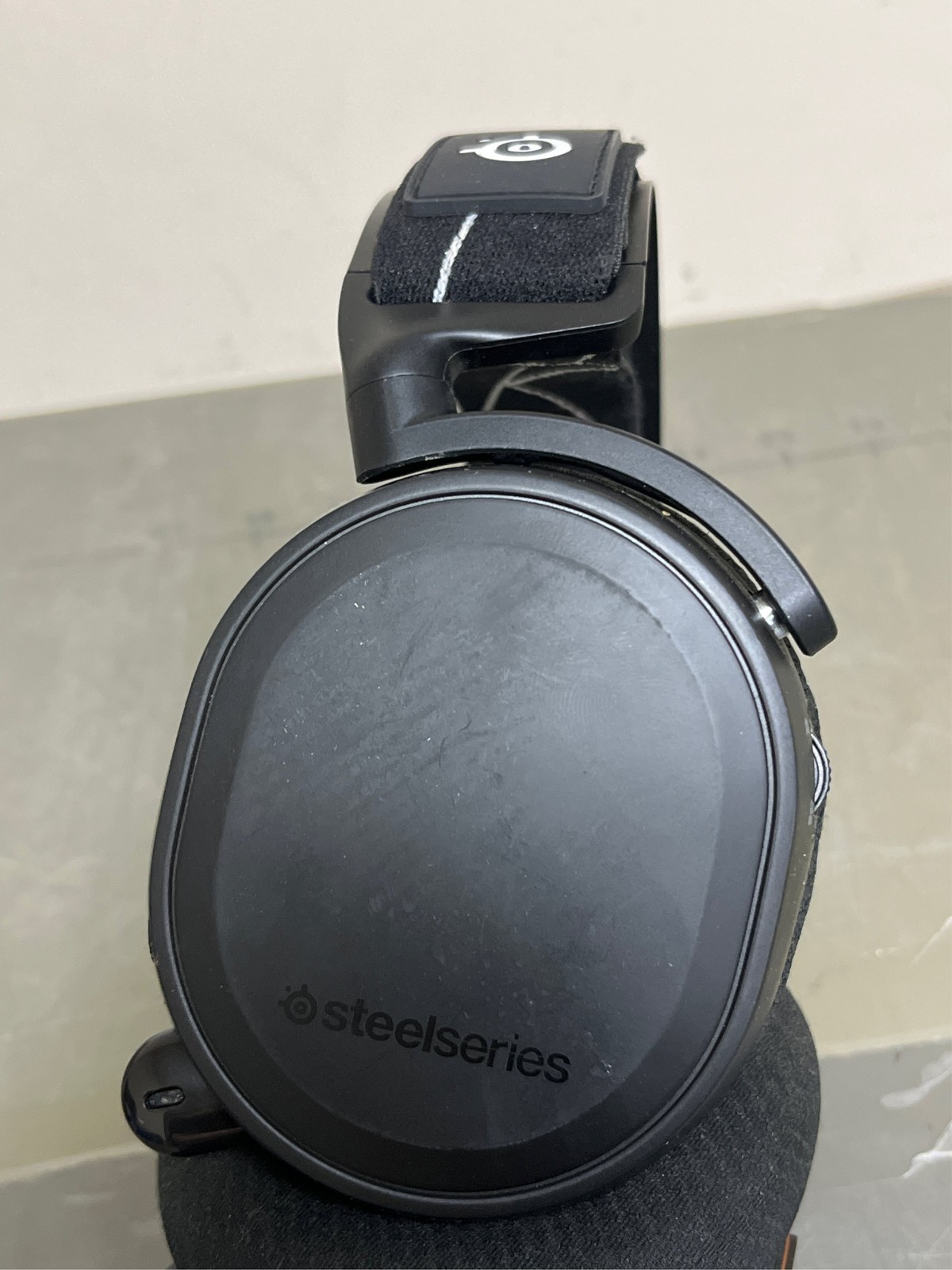 SteelSeries Arctis Nova 3P Wireless Multi-Platform Gaming Headset — Mobile App 2