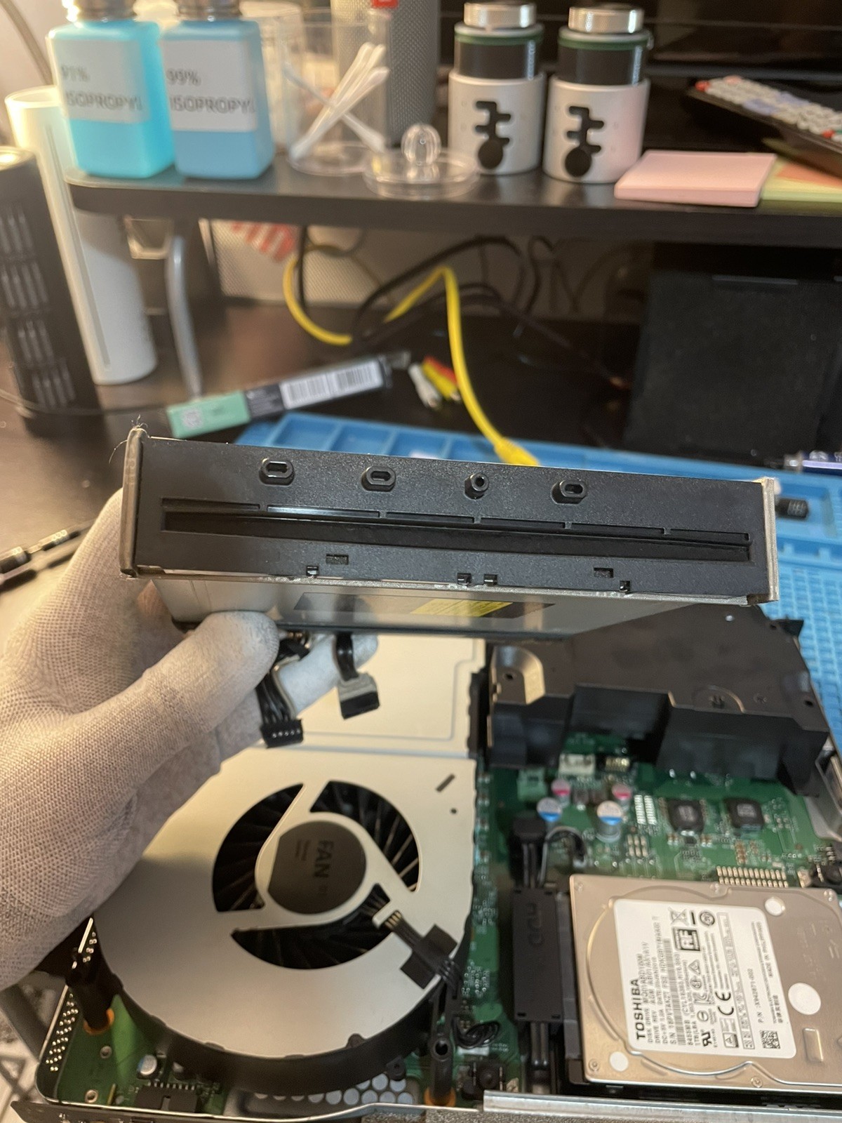 Xbox One X Project Scorpio Edition | 1TB | Controller | RESTORED NEW T PASTE