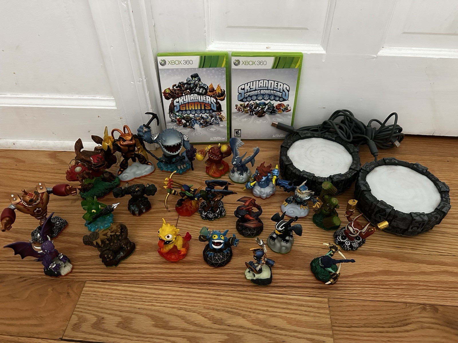 Skylander Giants Collectible Figures