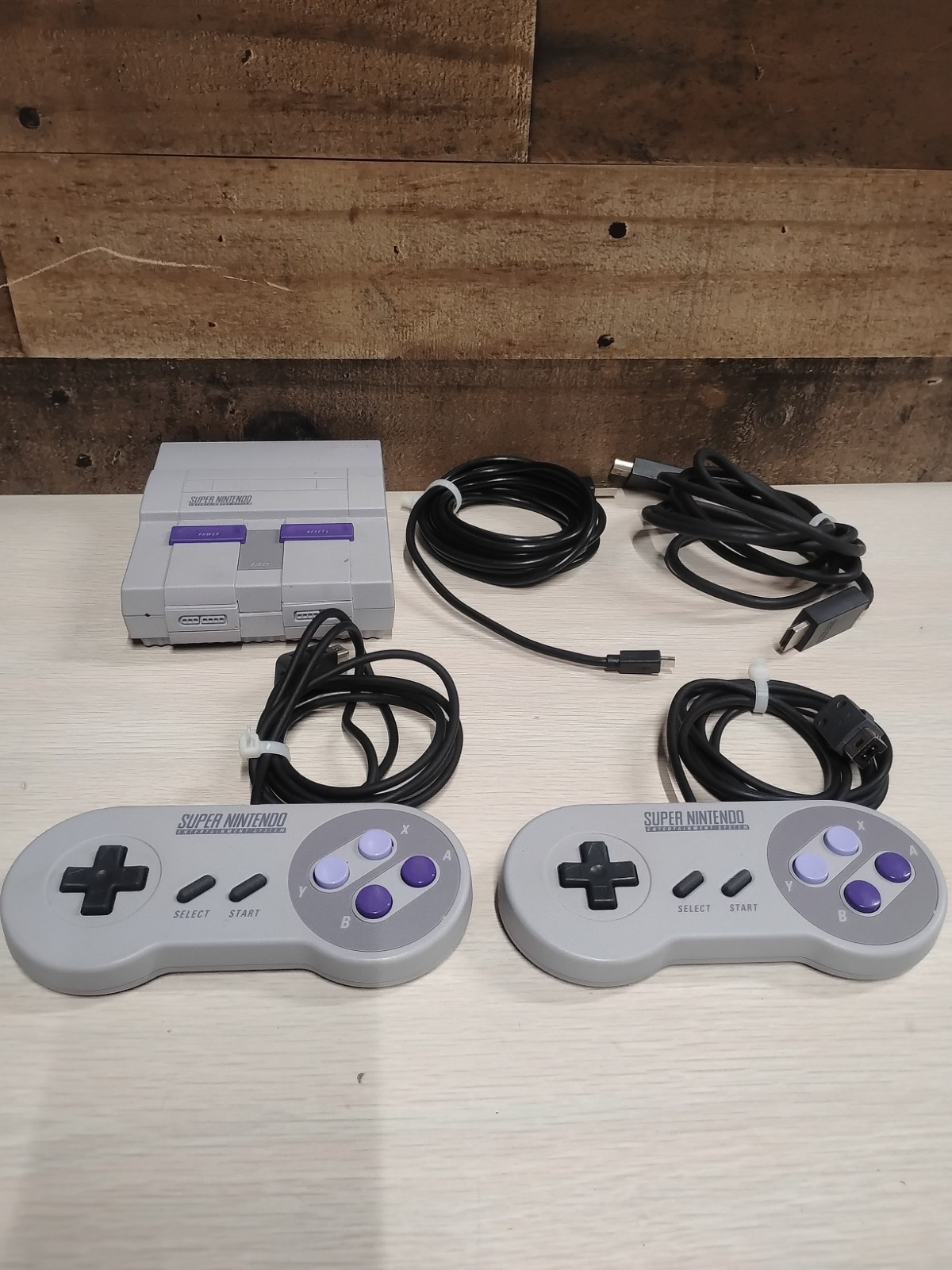 Super Nintendo SNES Console Control Deck CLV-201 with 2 Controllers and Cords
