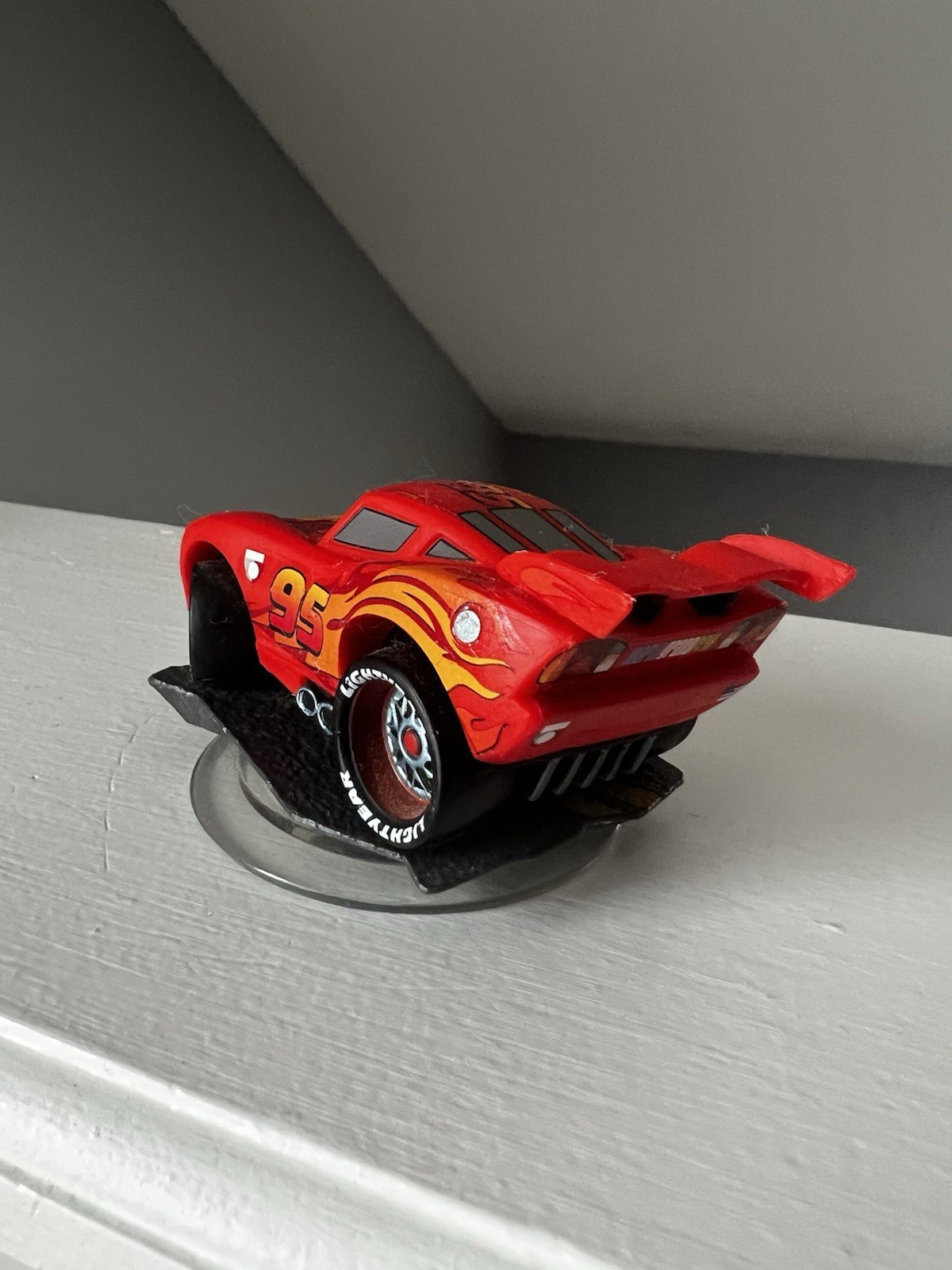 Disney Infinity Cars Figure Lot 3 – Tow Mater, Lightning McQueen Holly Shiftwell