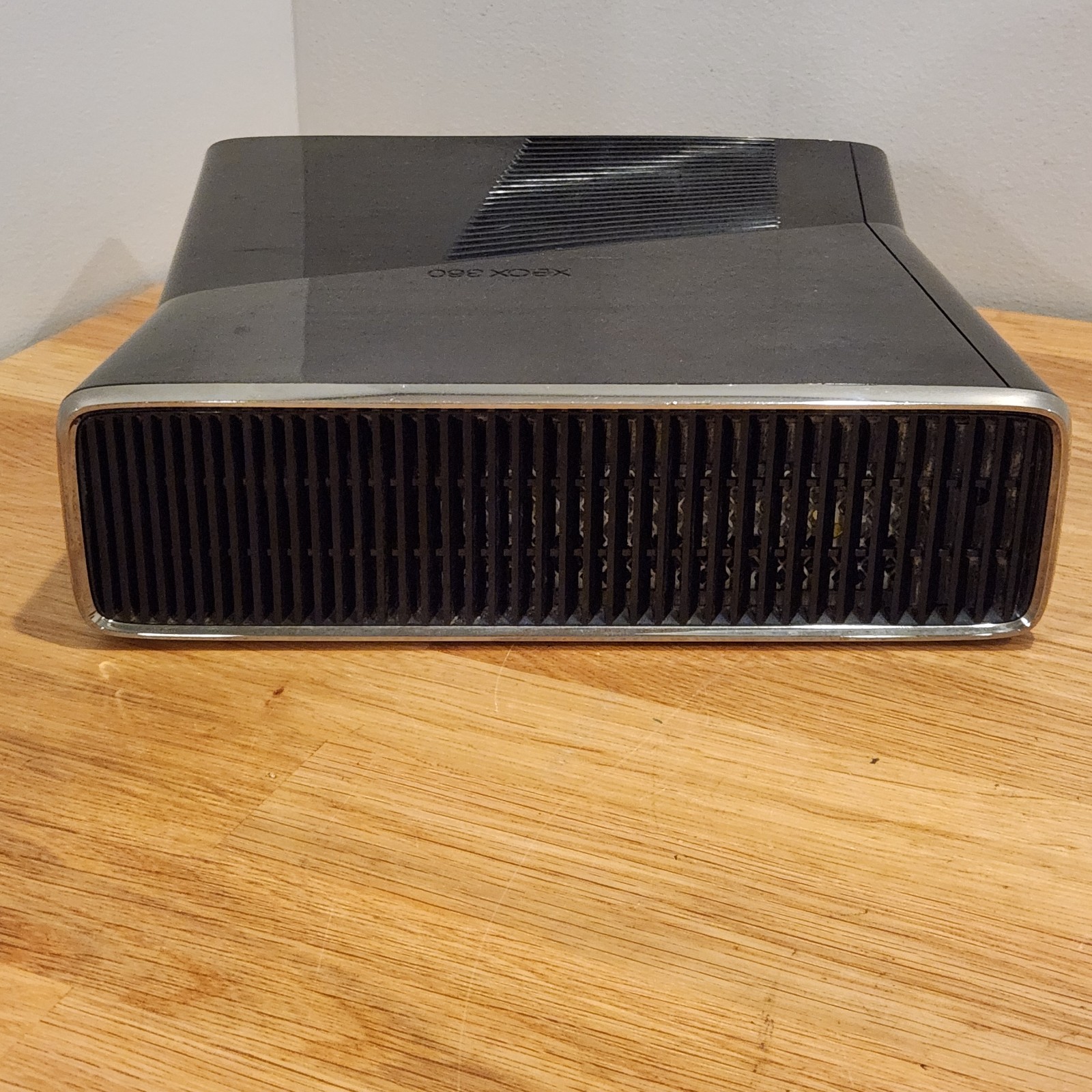 Microsoft Xbox 360 1439 Console Only – No Hard Drive – Tested and Working