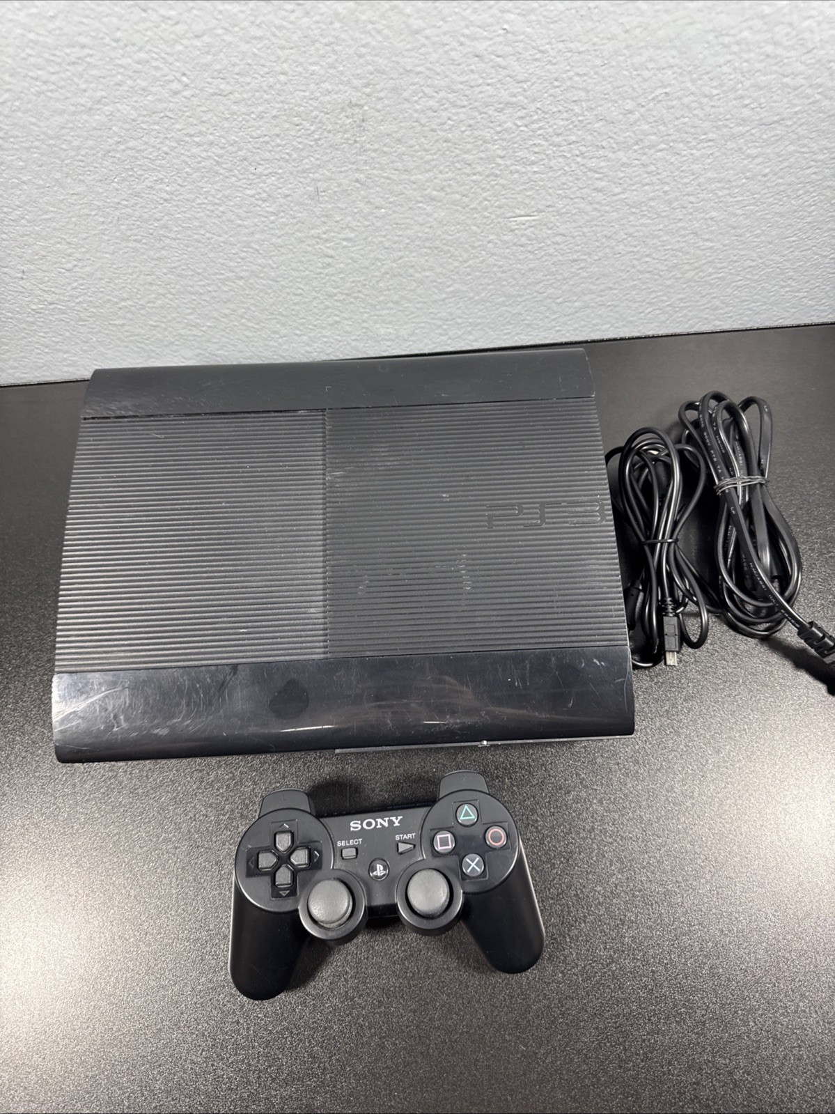 Sony PS3 Playstation 3 Super Slim 250GB Console W/ Controller Cords CECH-4001B