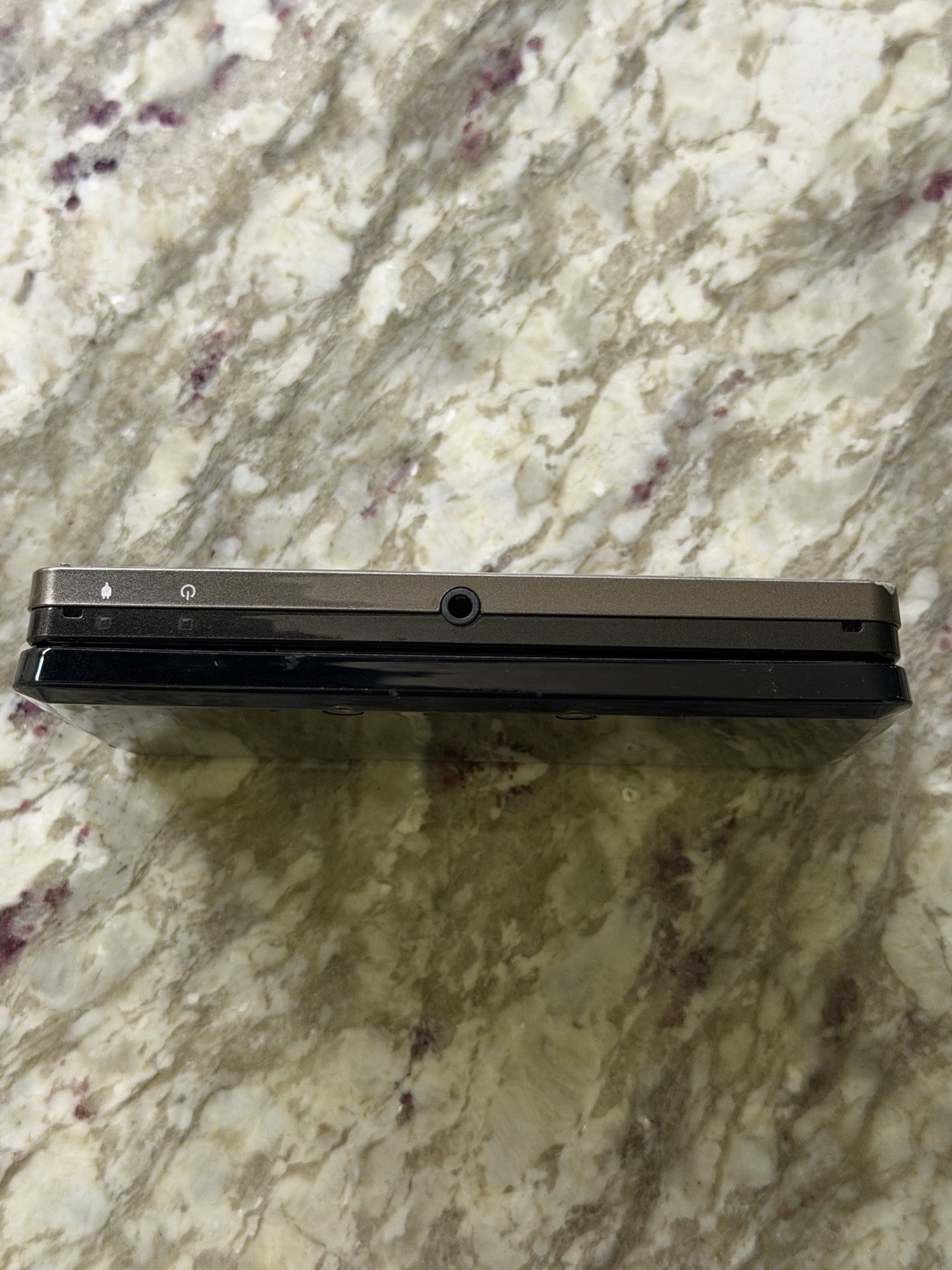 Nintendo 3DS Gray Handheld Console CTR-001 (USA)