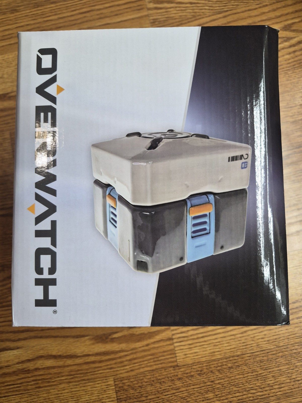 Overwatch 5 1/2″ x 6 3/4″ Loot Box Ceramic Cookie Jar