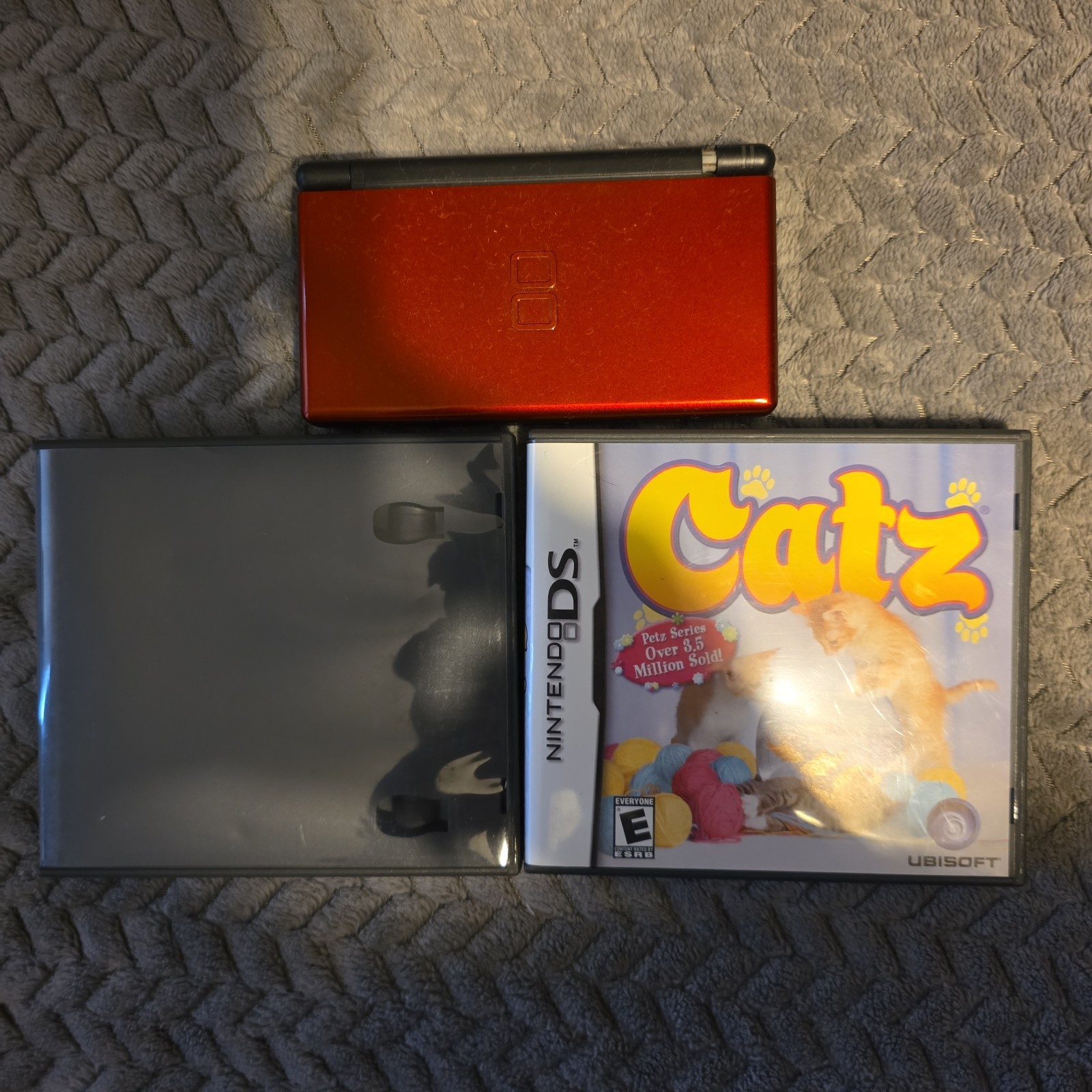 Nintendo DS Lite Crimson Red Black Console USG-001 Bundle